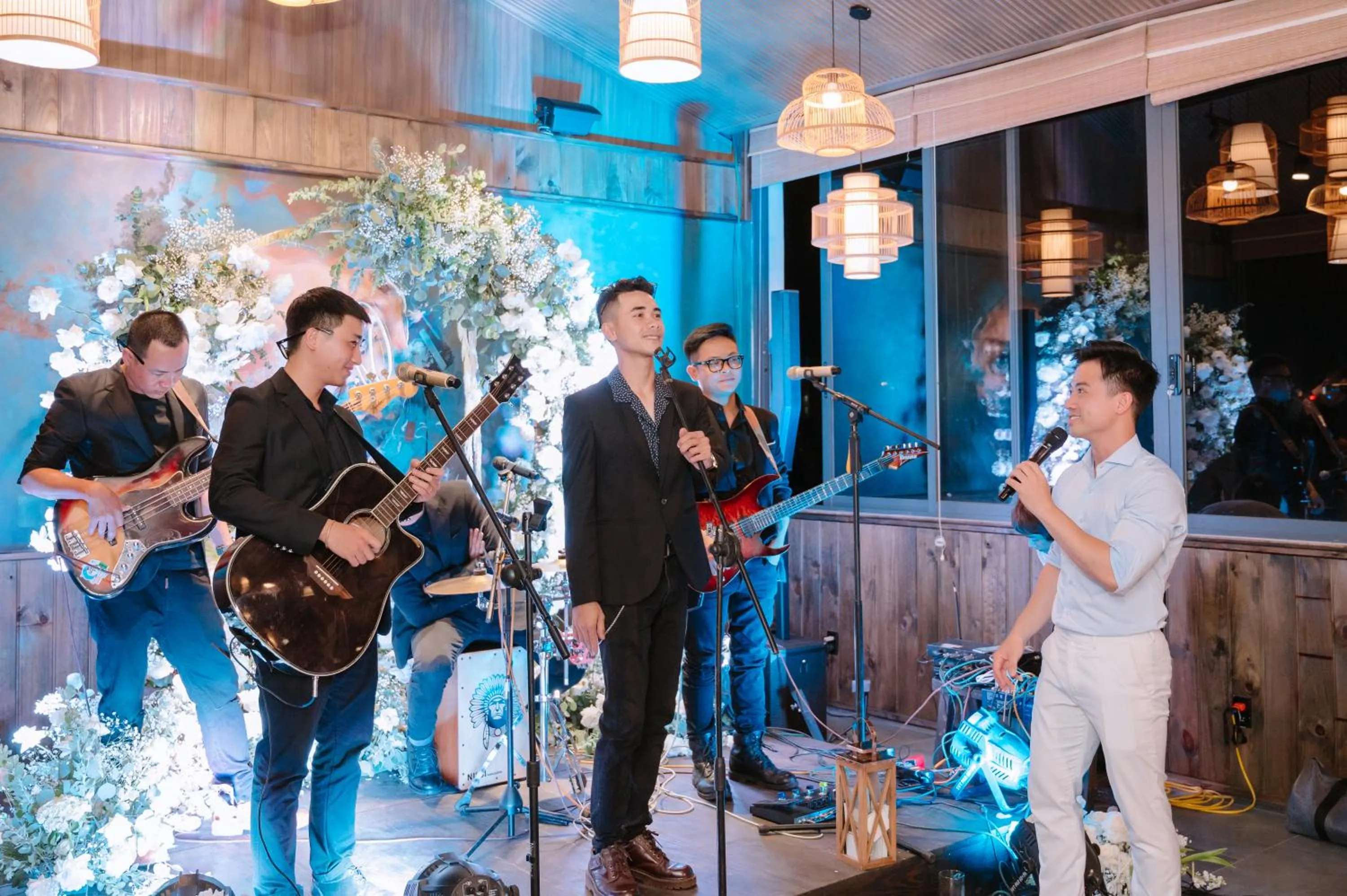 People in Thanh Mai Hotel