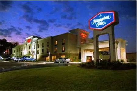 Property building in Hampton Inn Jasper, AL