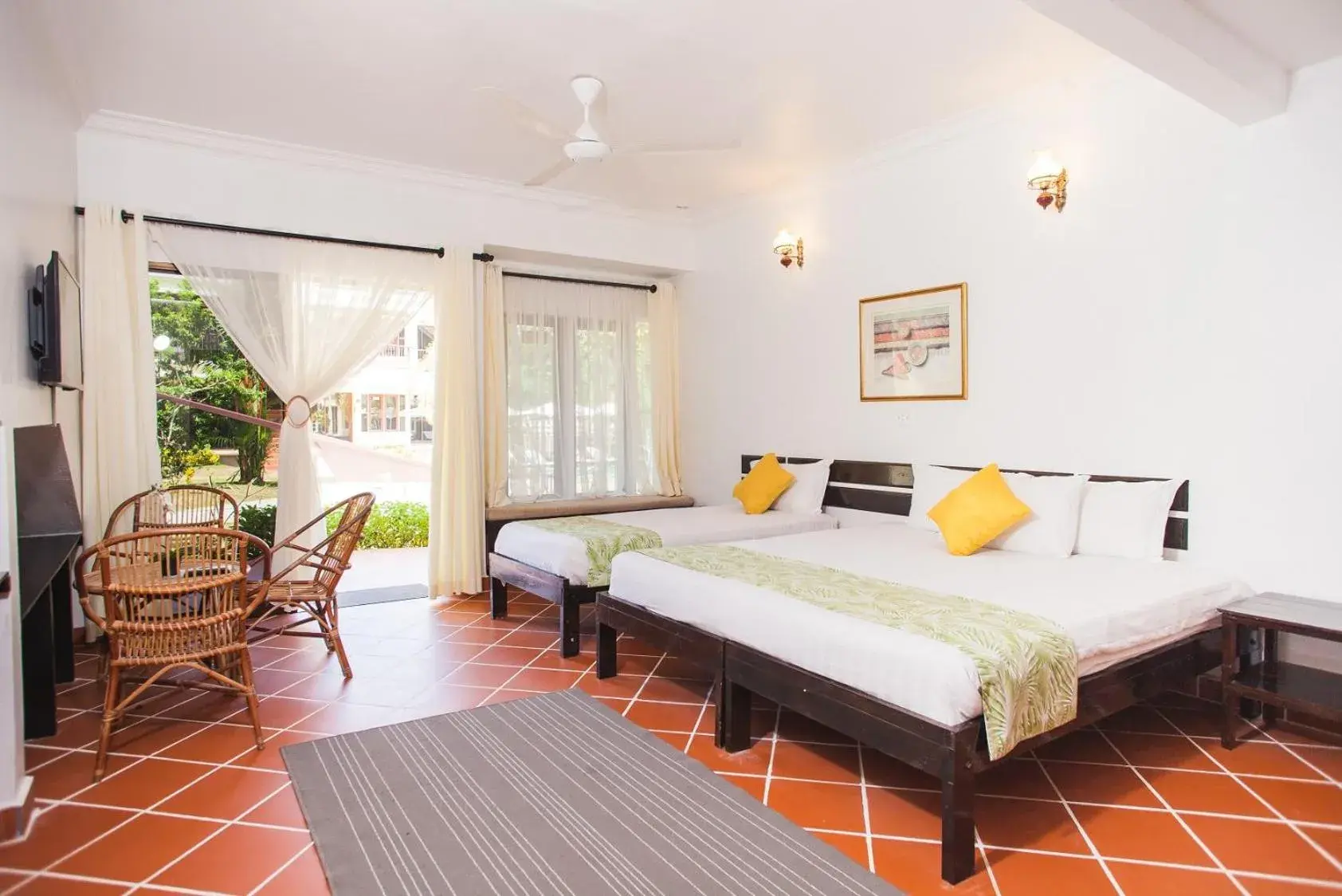 Deluxe Triple Room in Anjungan Beach Resort Deluxe Triple Room in Anjungan Beach Resort