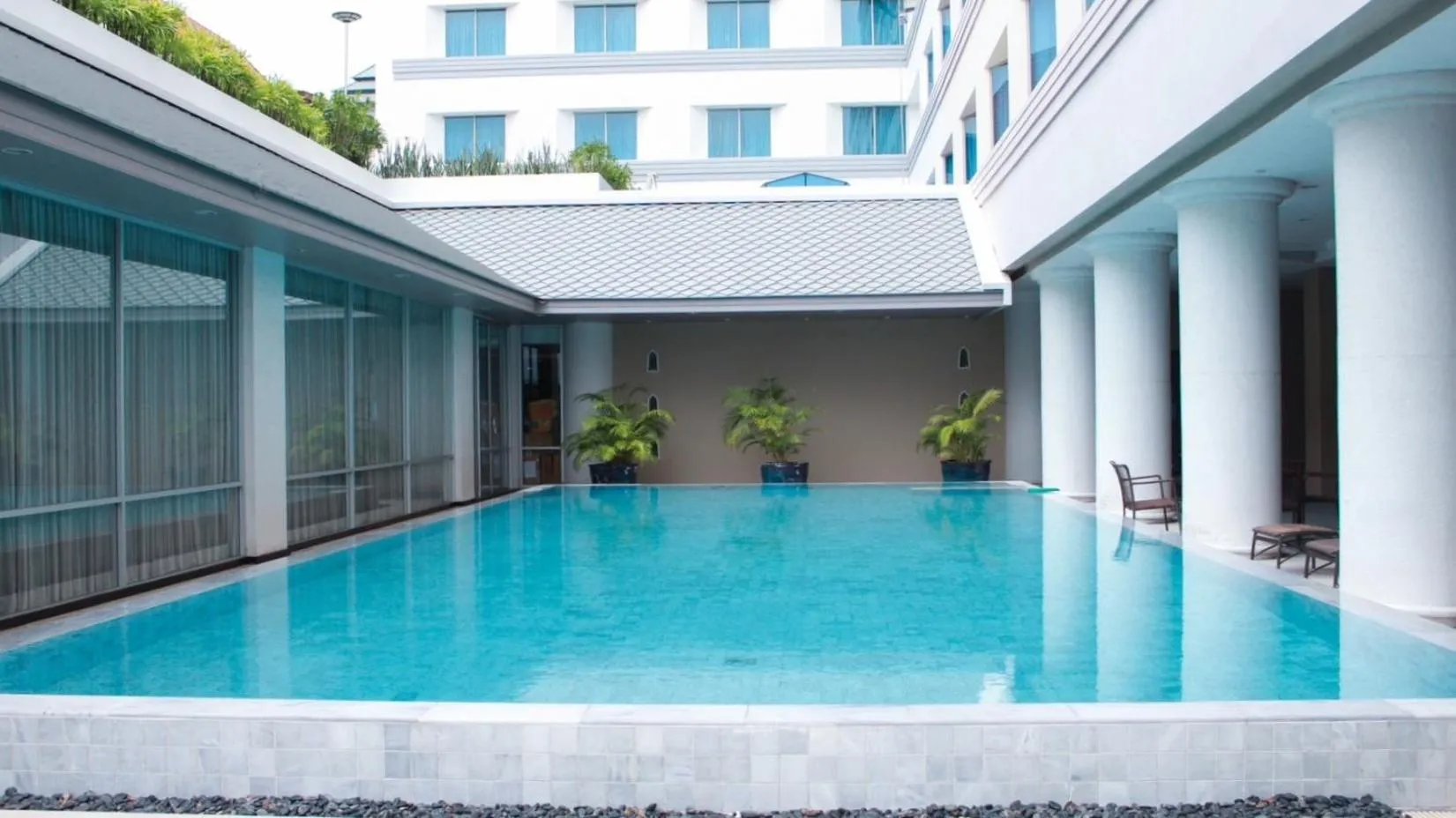 Pool view in Krungsri River Hotel