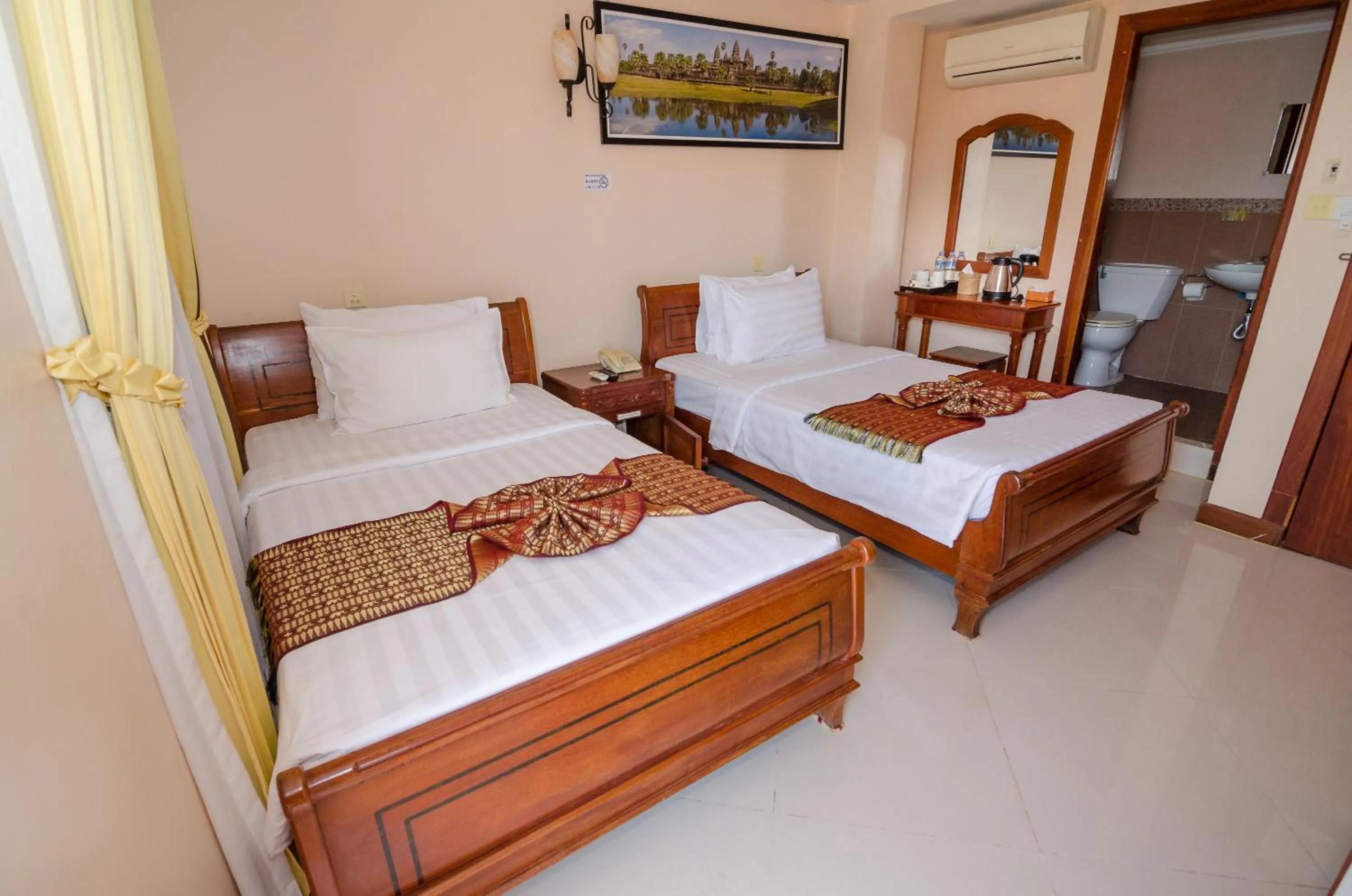 Bedroom, Bed in Neth Socheata Hotel