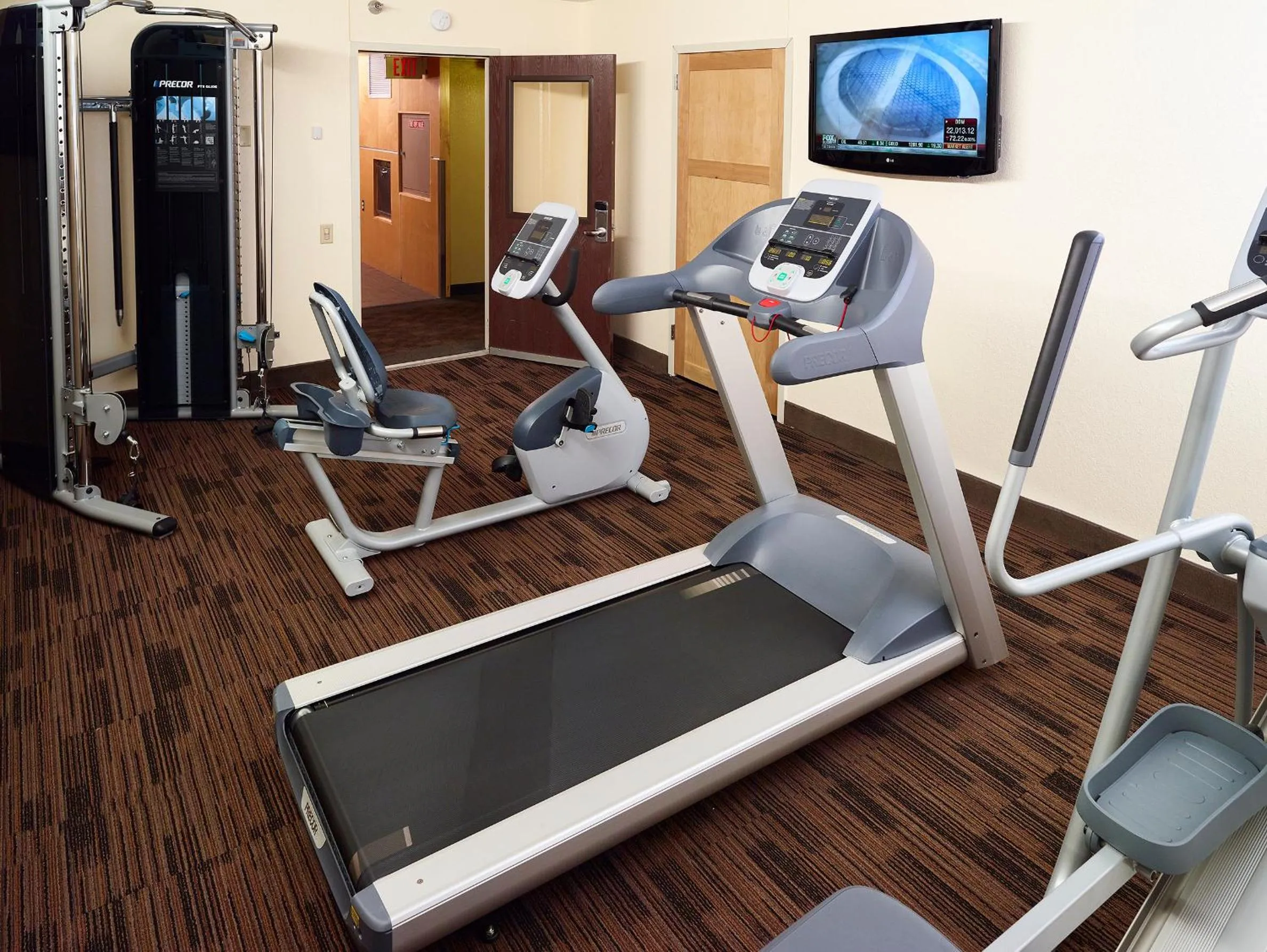 Fitness centre/facilities in LivINN Hotel Minneapolis South / Burnsville
