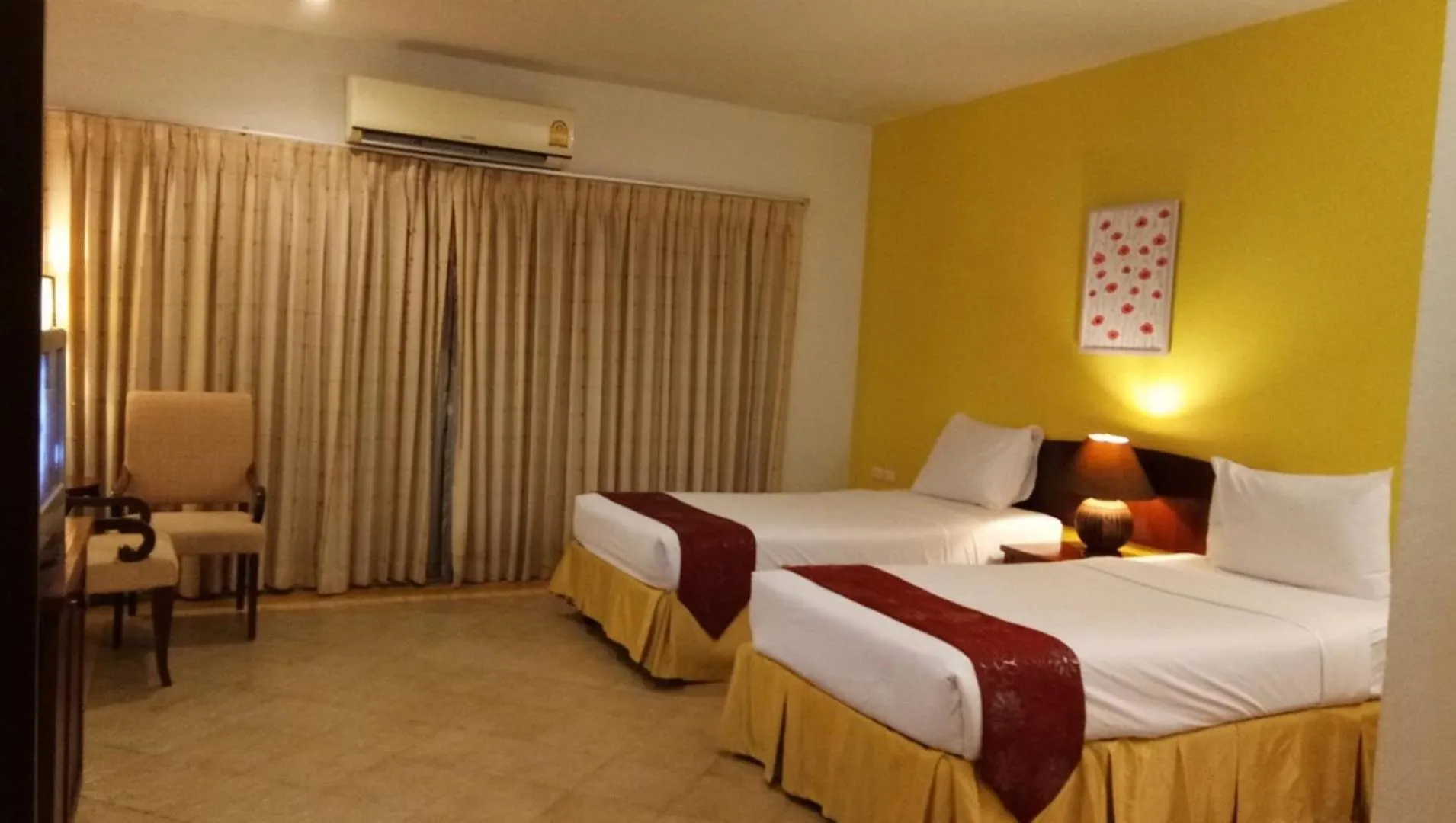 Bedroom, Bed in Golden Pine Beach Resort