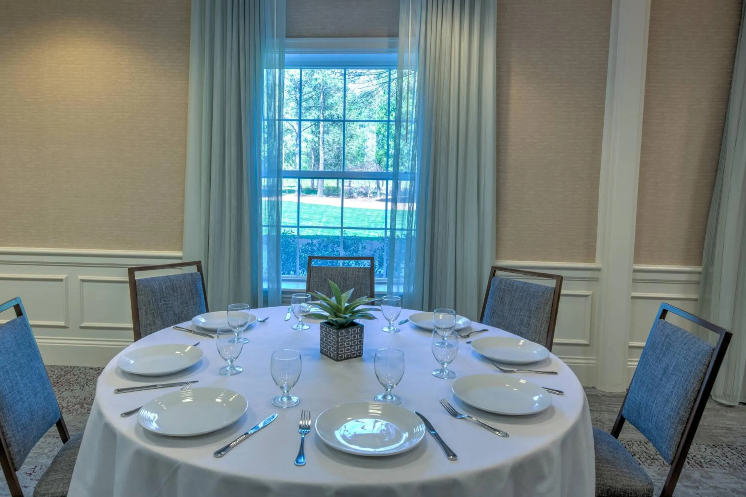 Banquet/Function facilities in Courtyard Chapel Hill