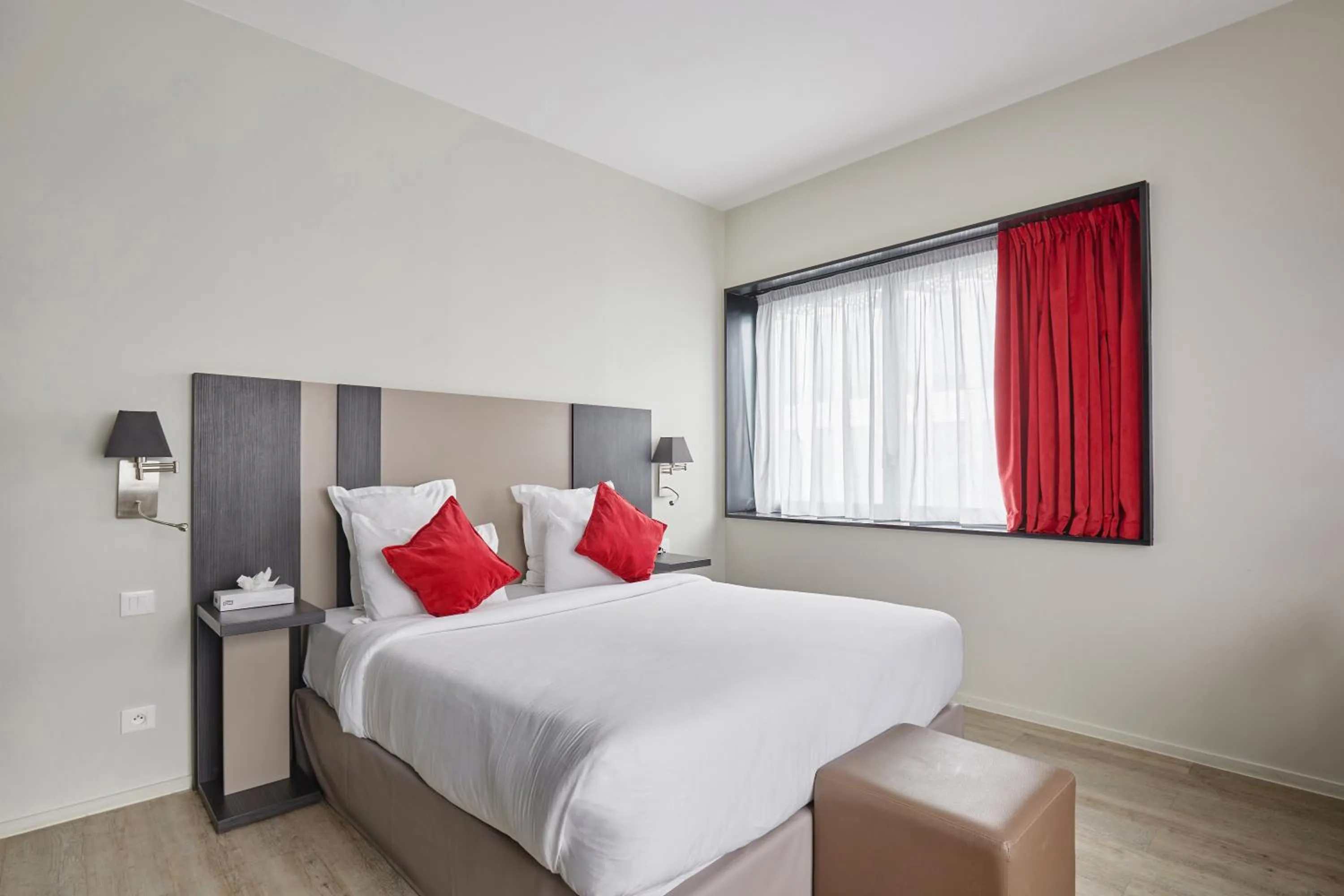 Bedroom, Bed in Appart Hotel Odalys City Paris XVII