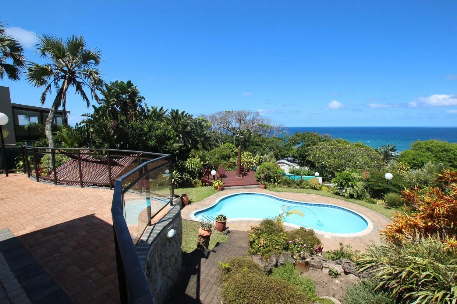 Property building in Wailana lodge