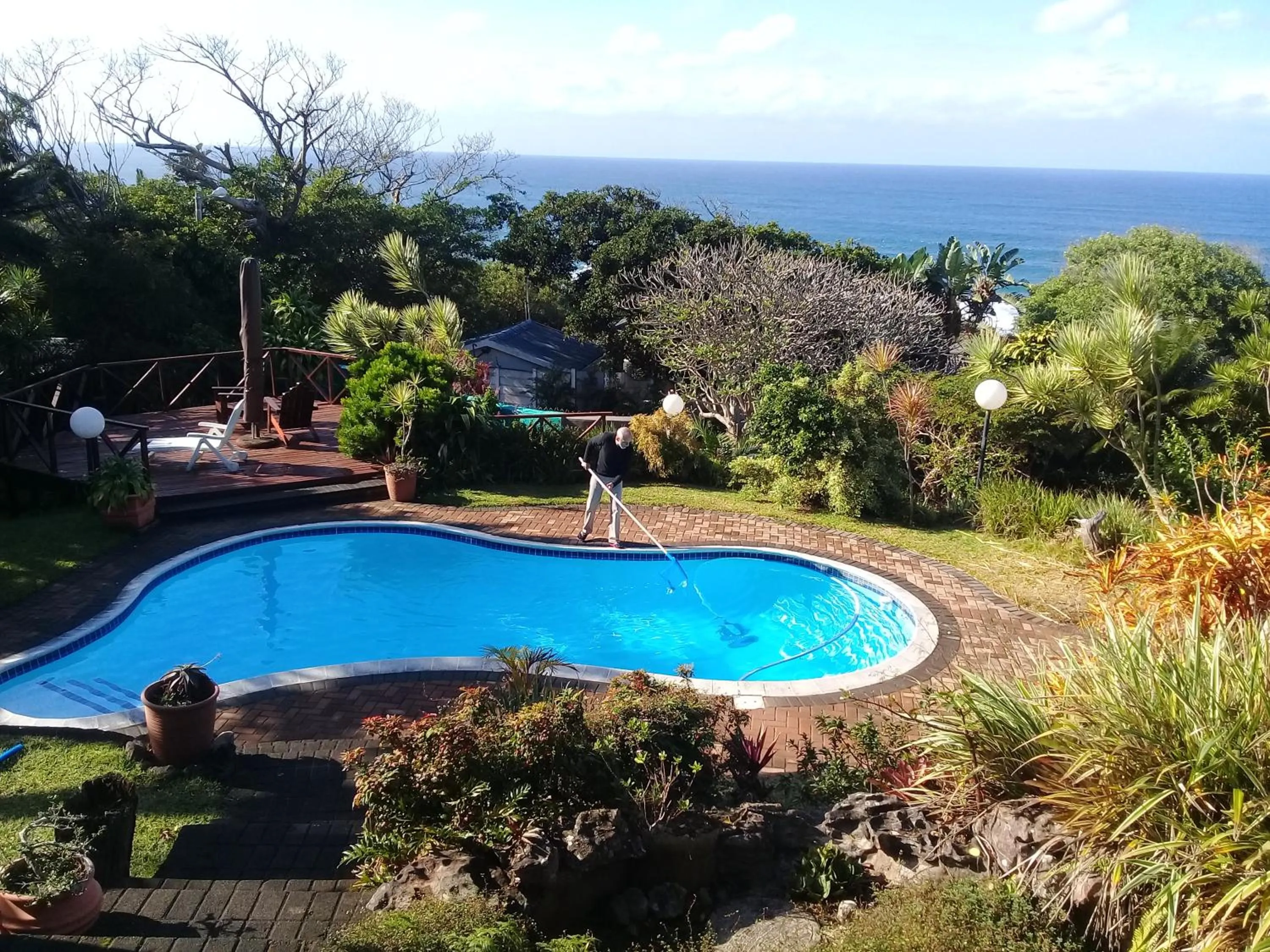 Swimming pool in Wailana lodge