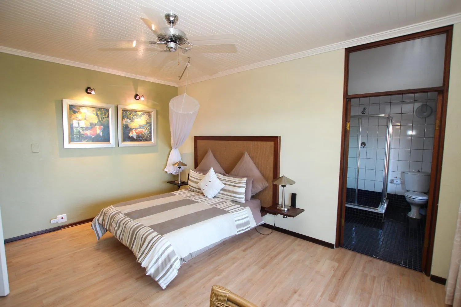 Bedroom, Bed in Wailana lodge