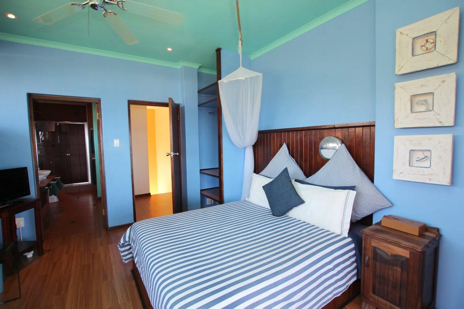 Bedroom, Bed in Wailana lodge