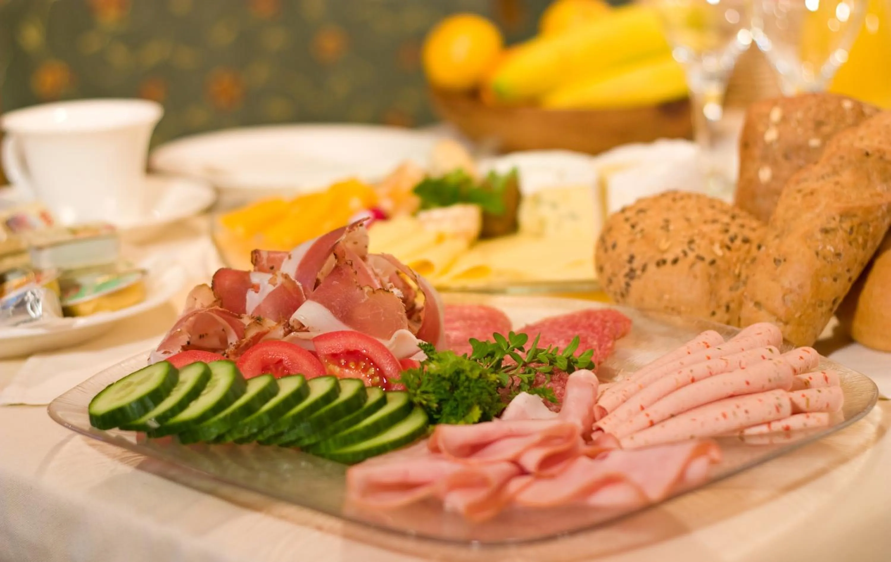 Food in Aparthotel Krösbacher