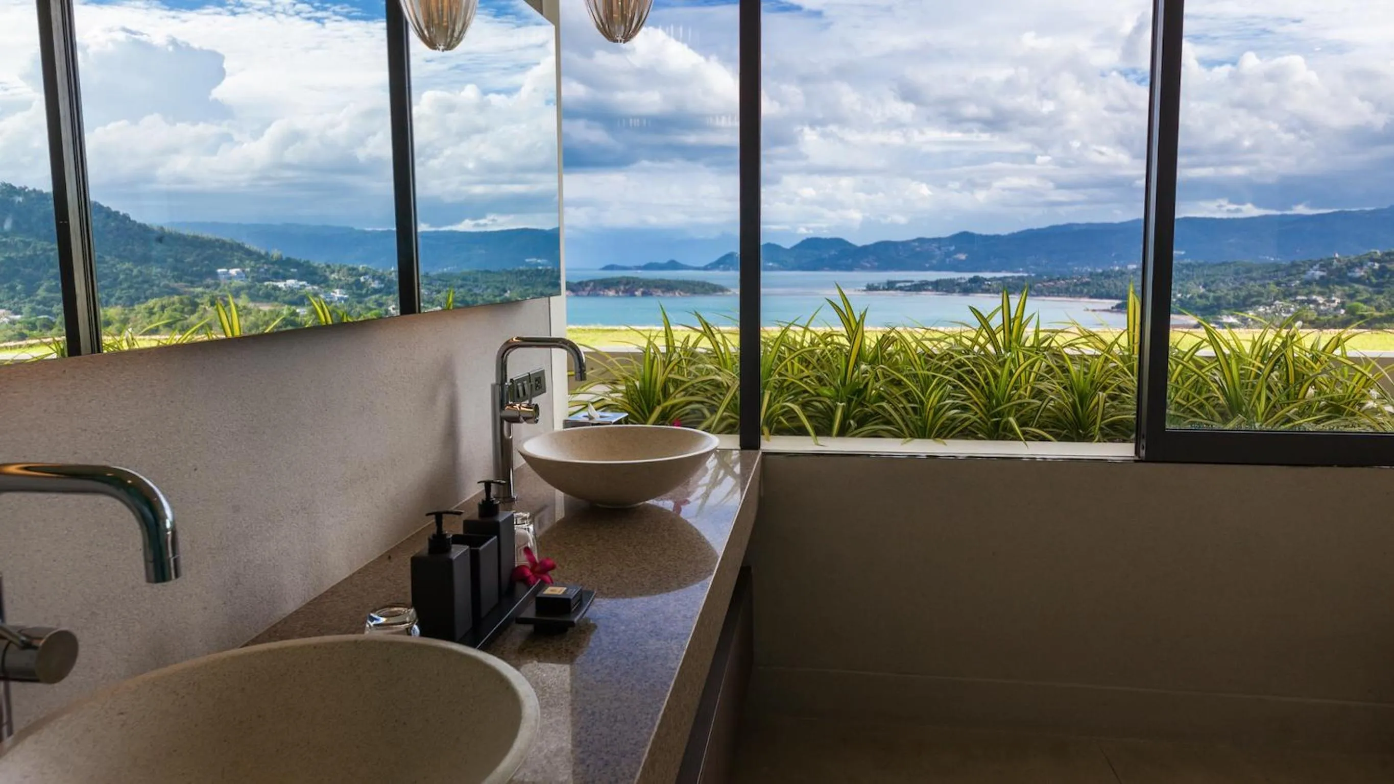 Bathroom in Villa Anavaya