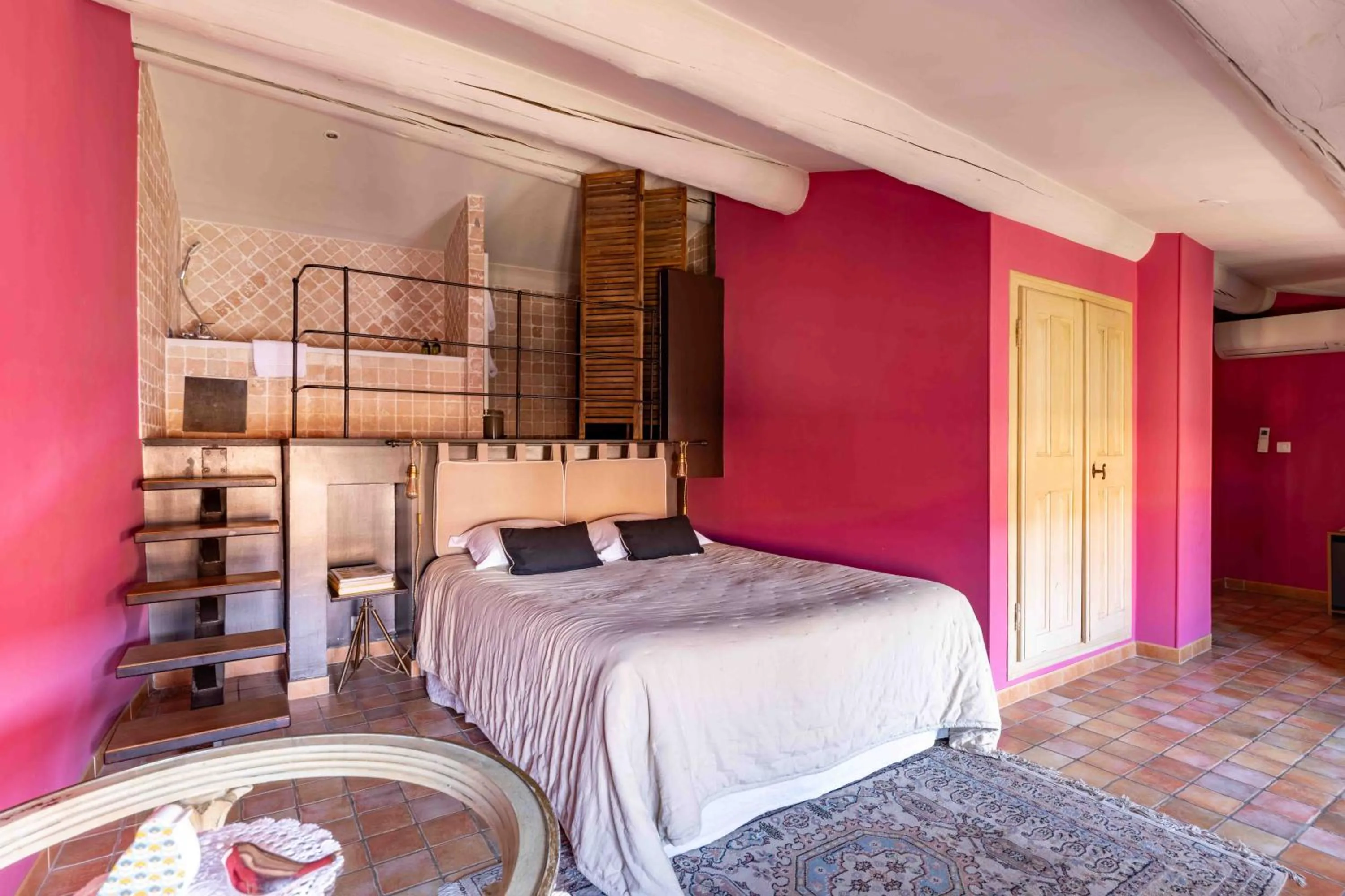 Photo of the whole room, Bed in La Prévôté - Luxury Chambres d'hôtes & Gastronomic Restaurant