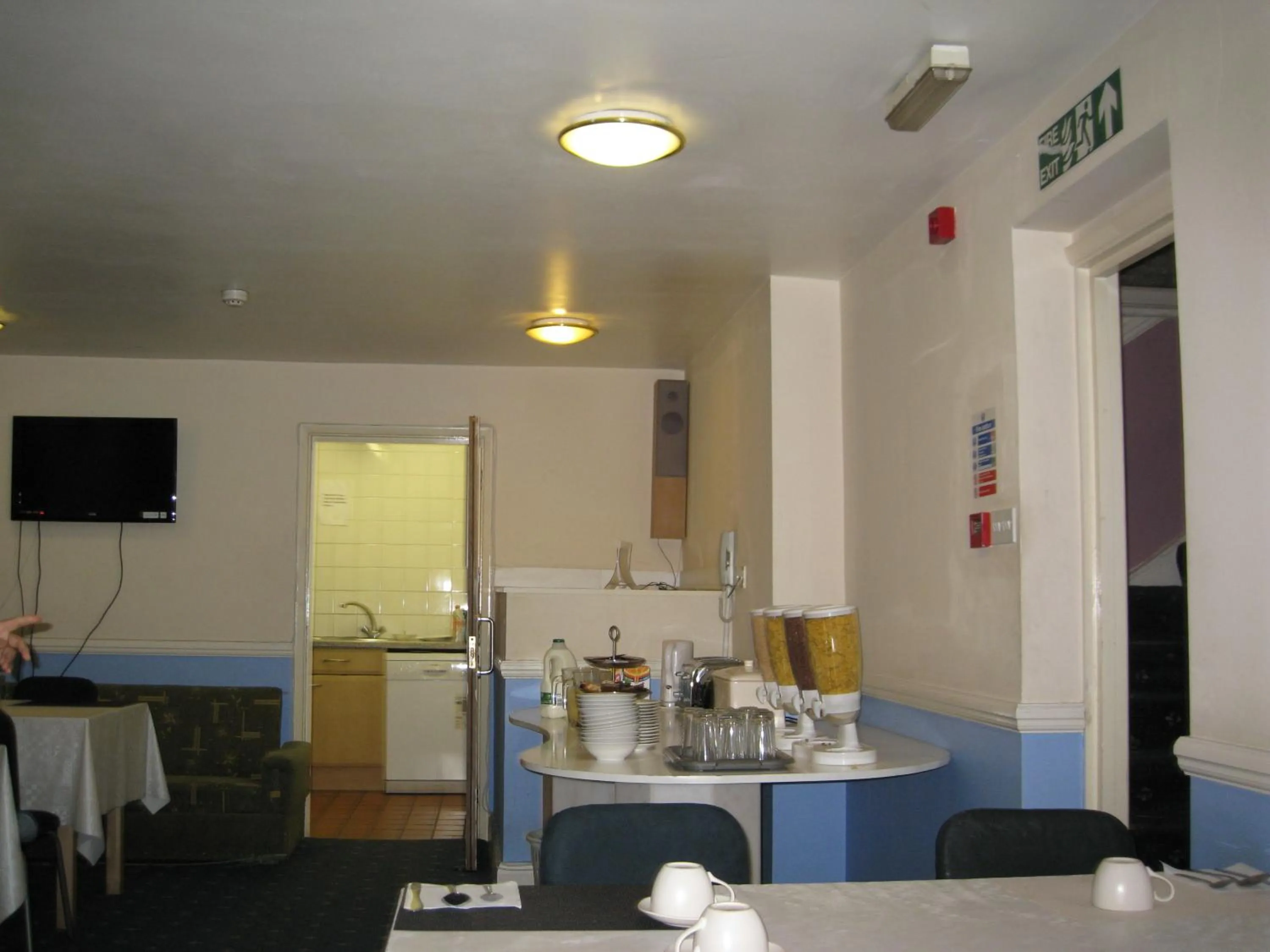 Restaurant/places to eat in Hotel Sophia