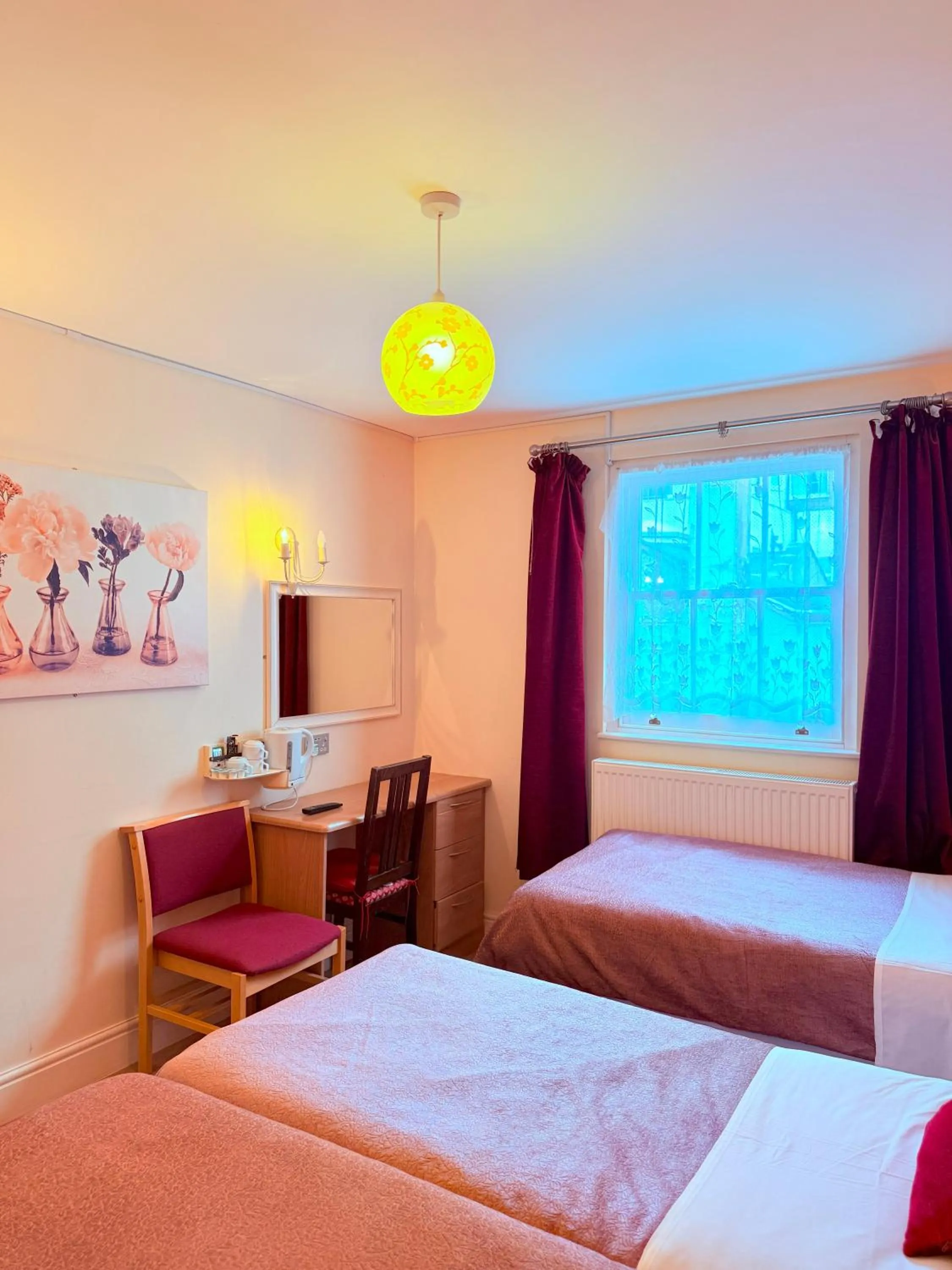 Bedroom, Bed in Albro House Hotel, London