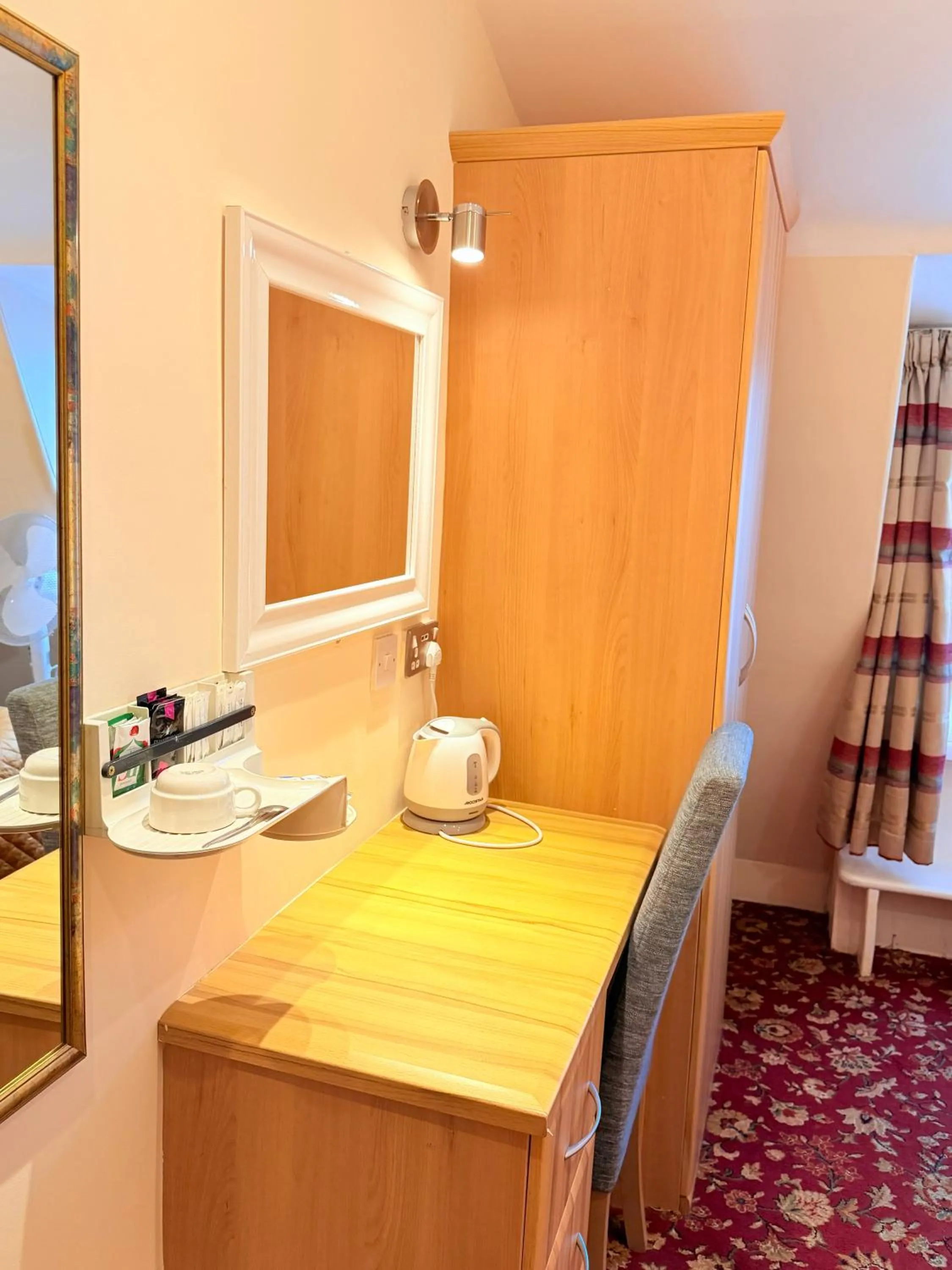 Albro House Hotel, London