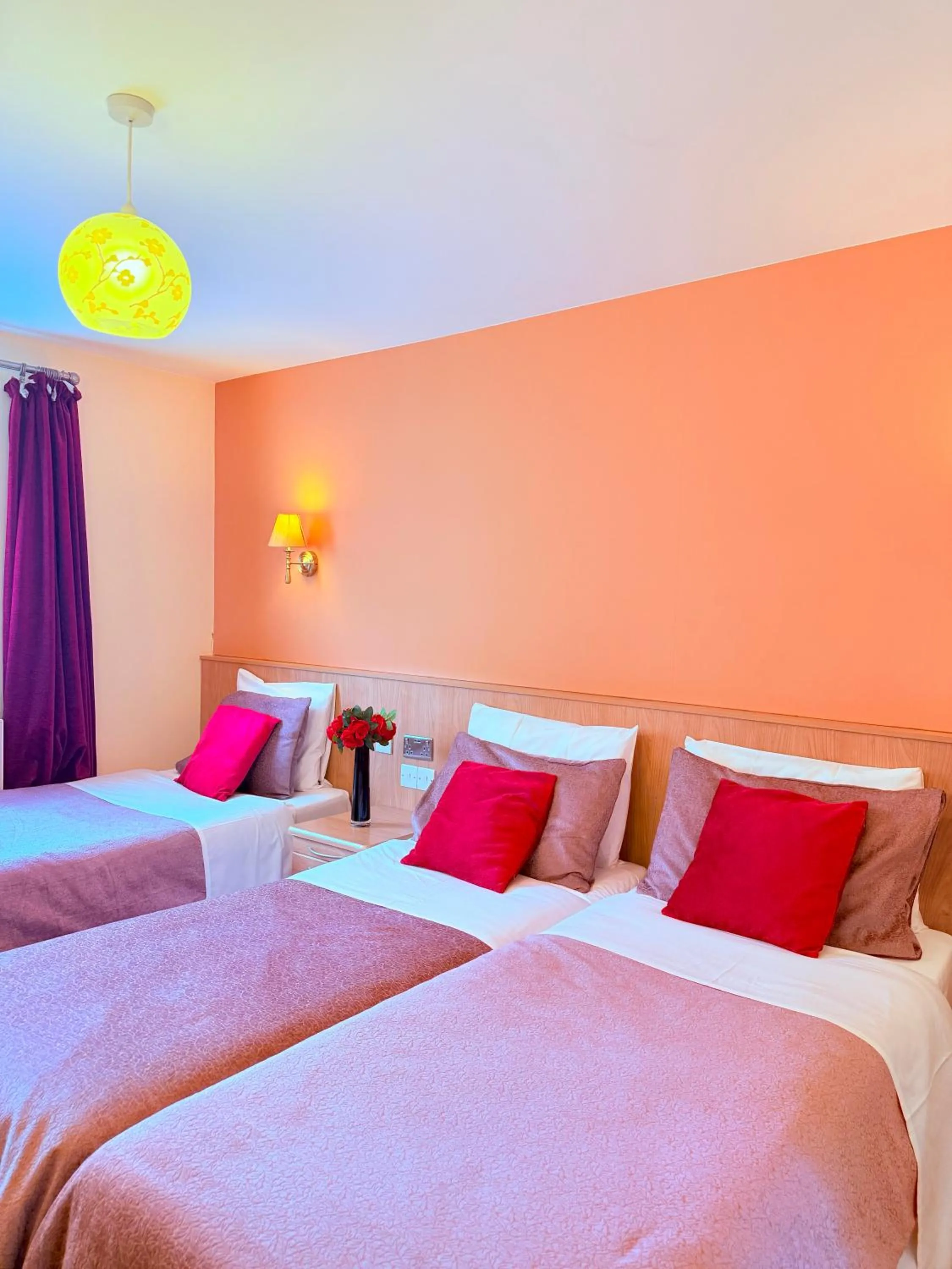 Bedroom, Bed in Albro House Hotel, London