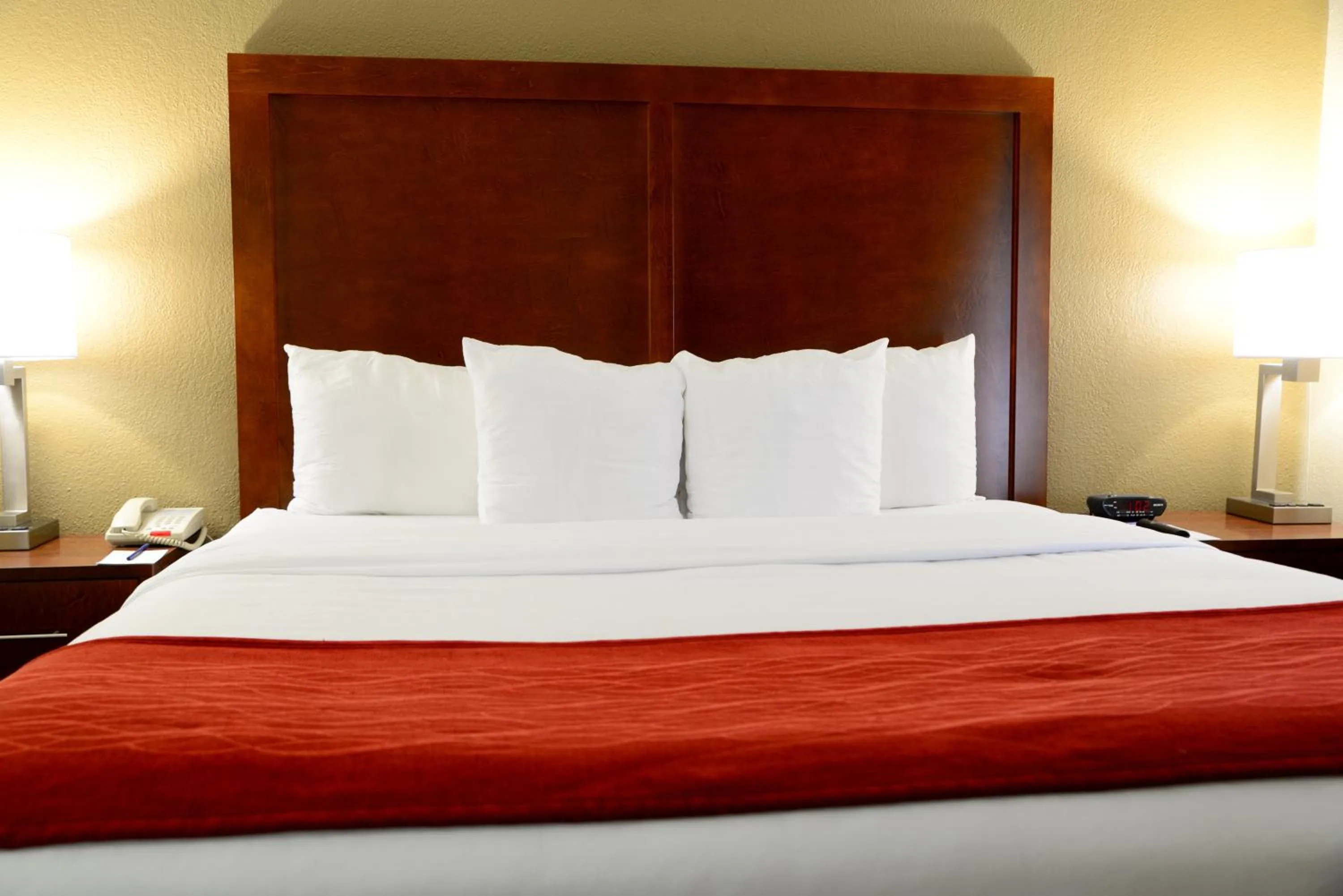 Bed in Comfort Inn University Durham - Chapel Hill