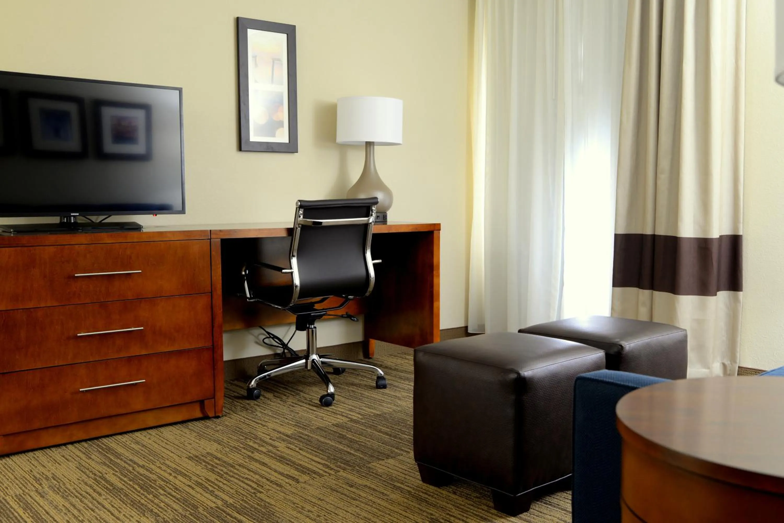 Living room in Comfort Inn University Durham - Chapel Hill