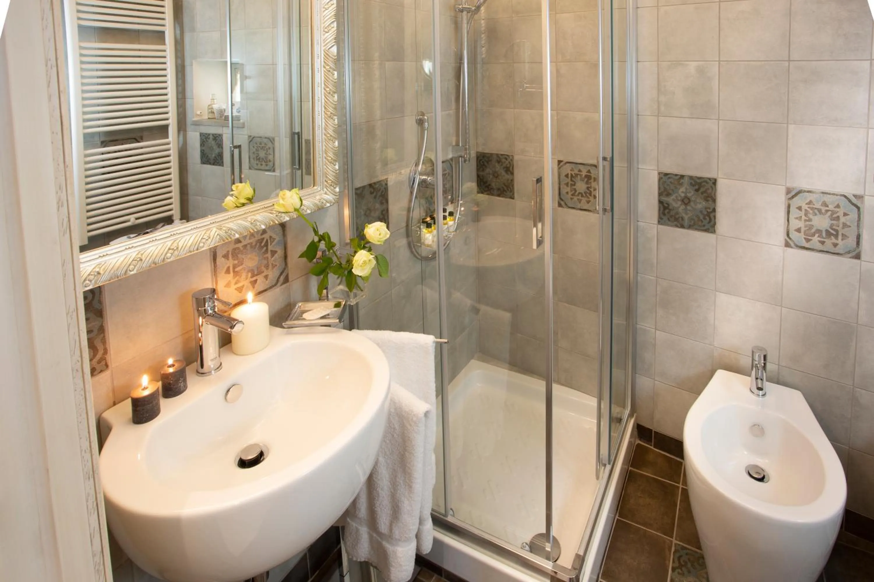 Shower in Il Cipresso Home Tower QK Costa 58