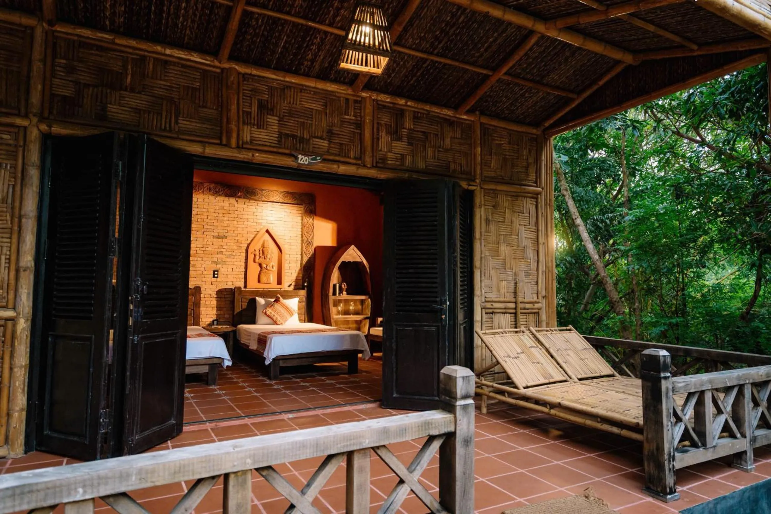 Patio, Bed in Whale Island Resort