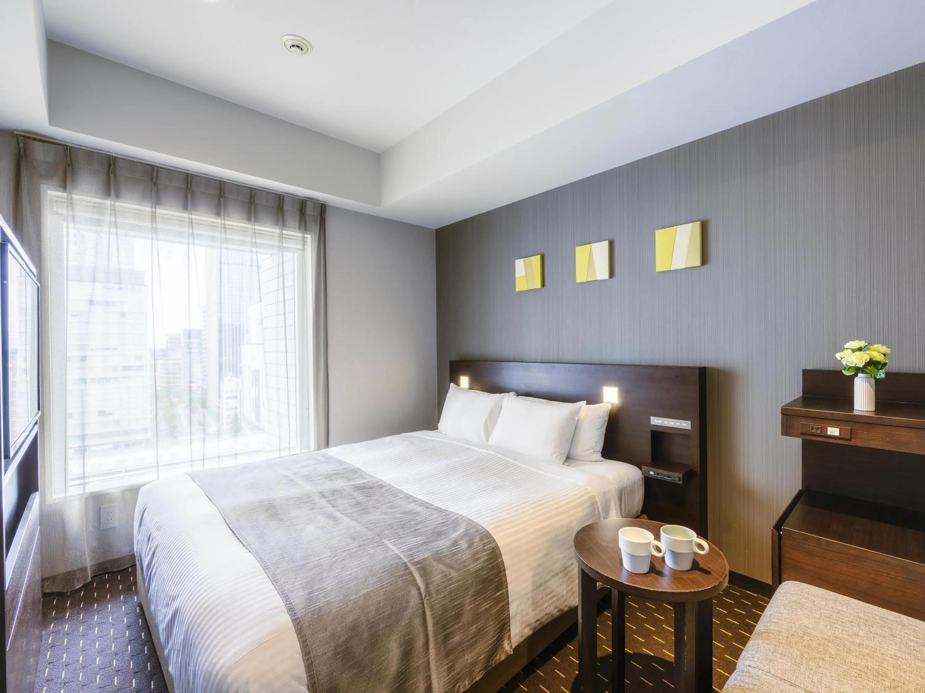 Photo of the whole room, Bed in Akihabara Washington Hotel