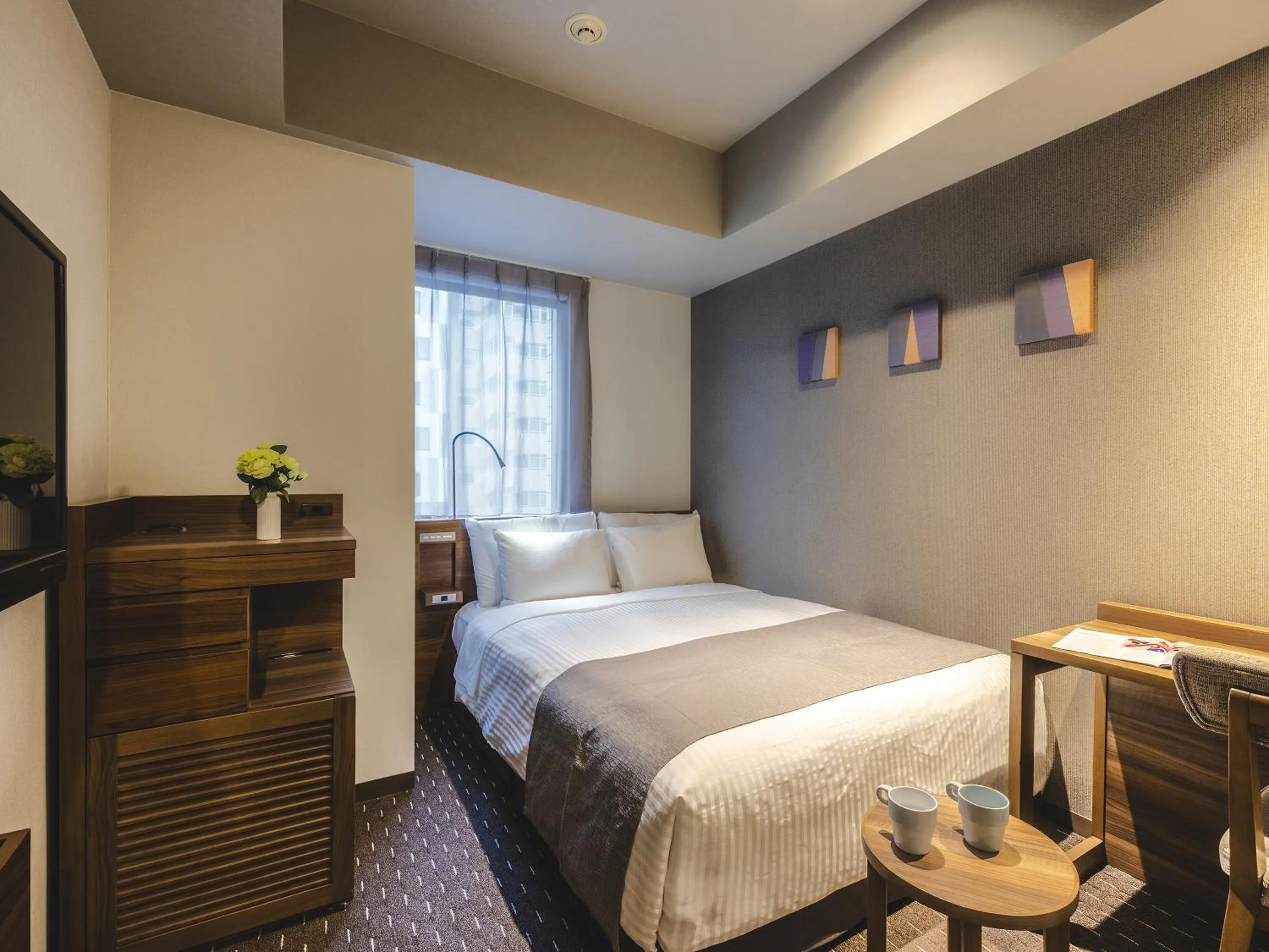 Photo of the whole room, Bed in Akihabara Washington Hotel