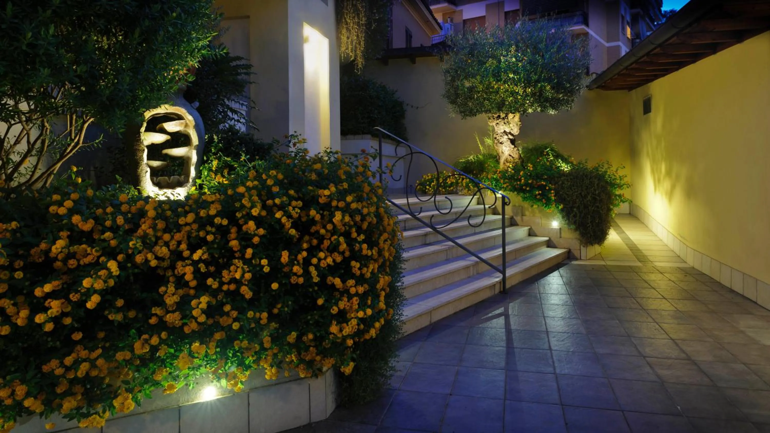 Facade/entrance in Patrizia Romana Palace