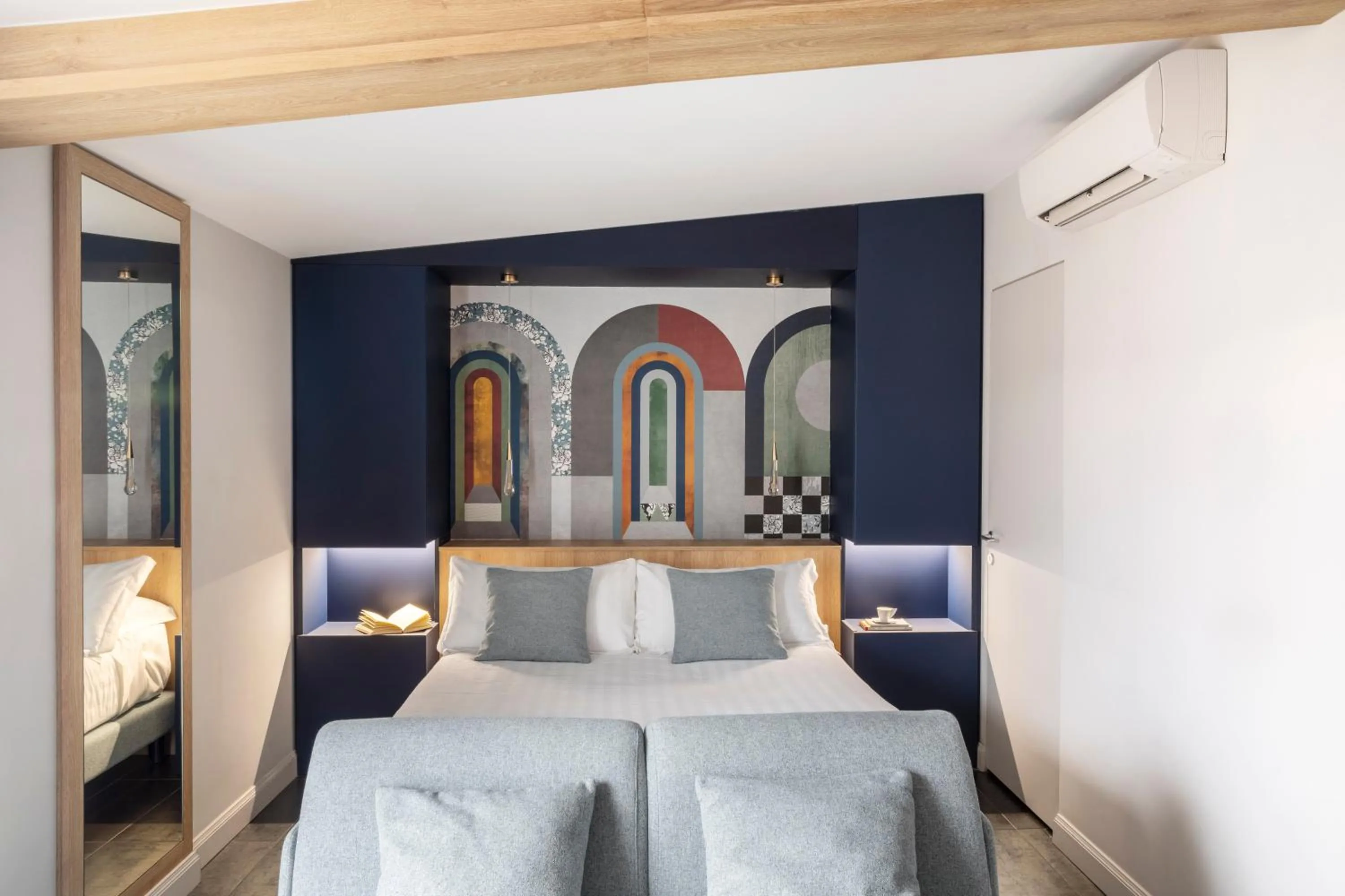 Bed in Patrizia Romana Palace