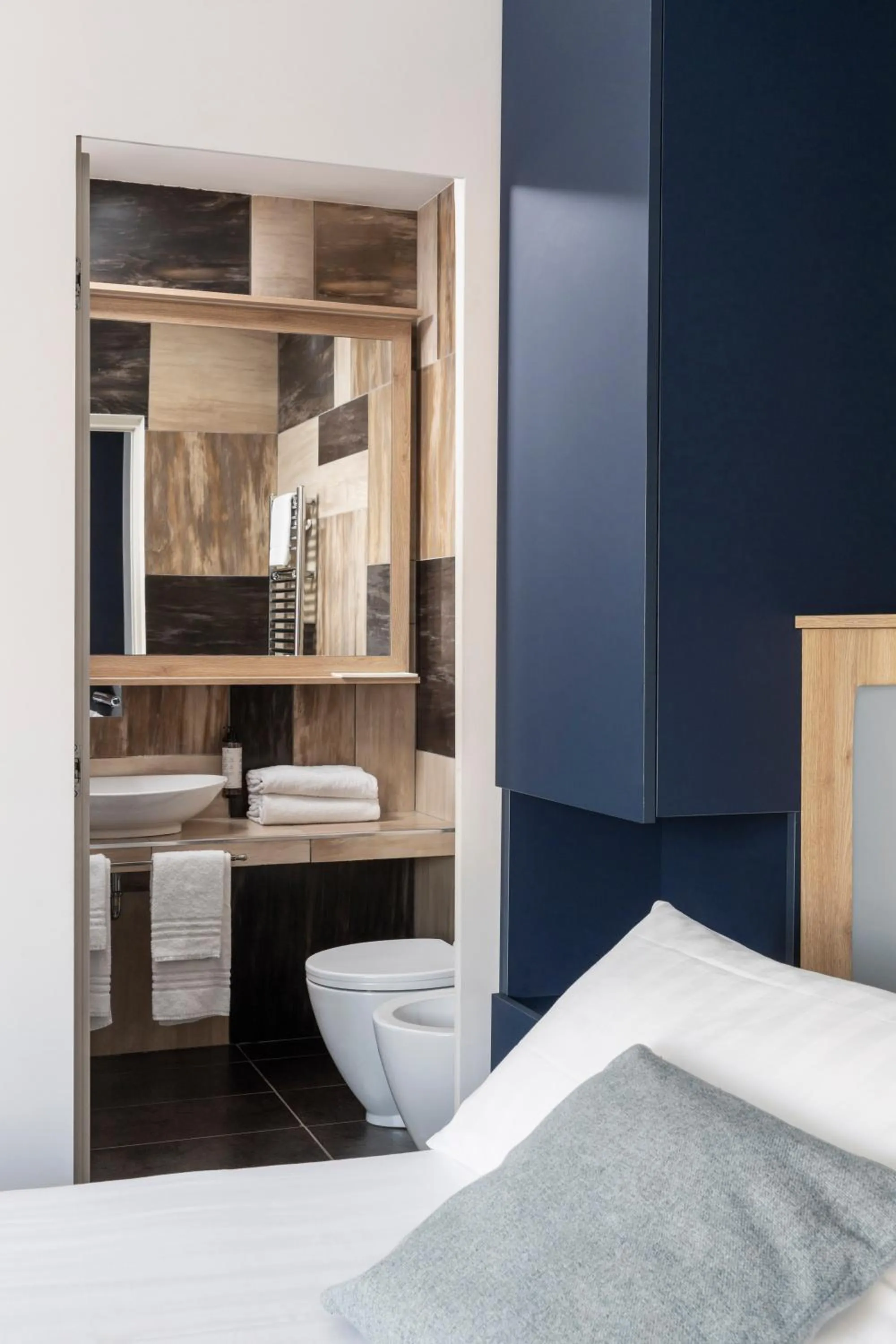 Bathroom, Bed in Patrizia Romana Palace