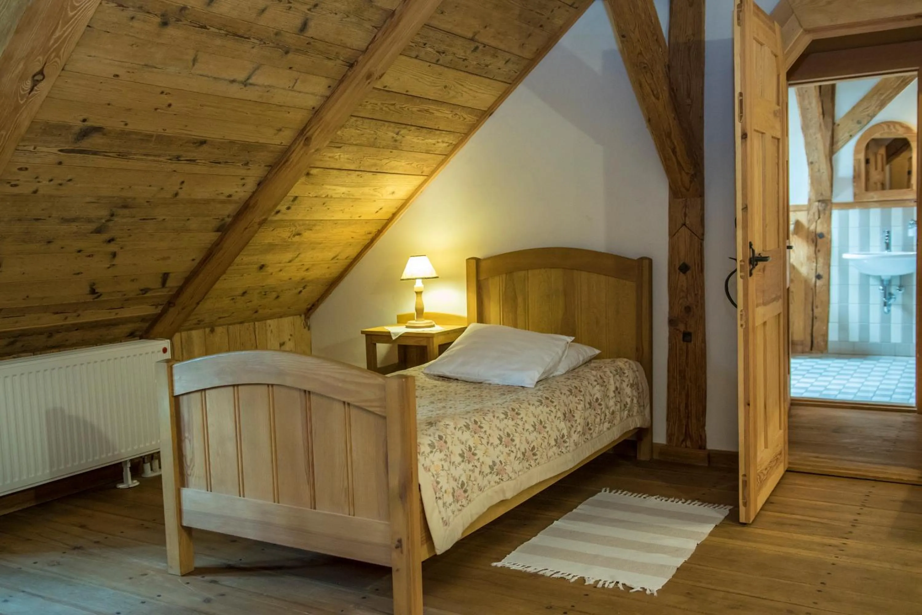 Bed in Pałac Galiny