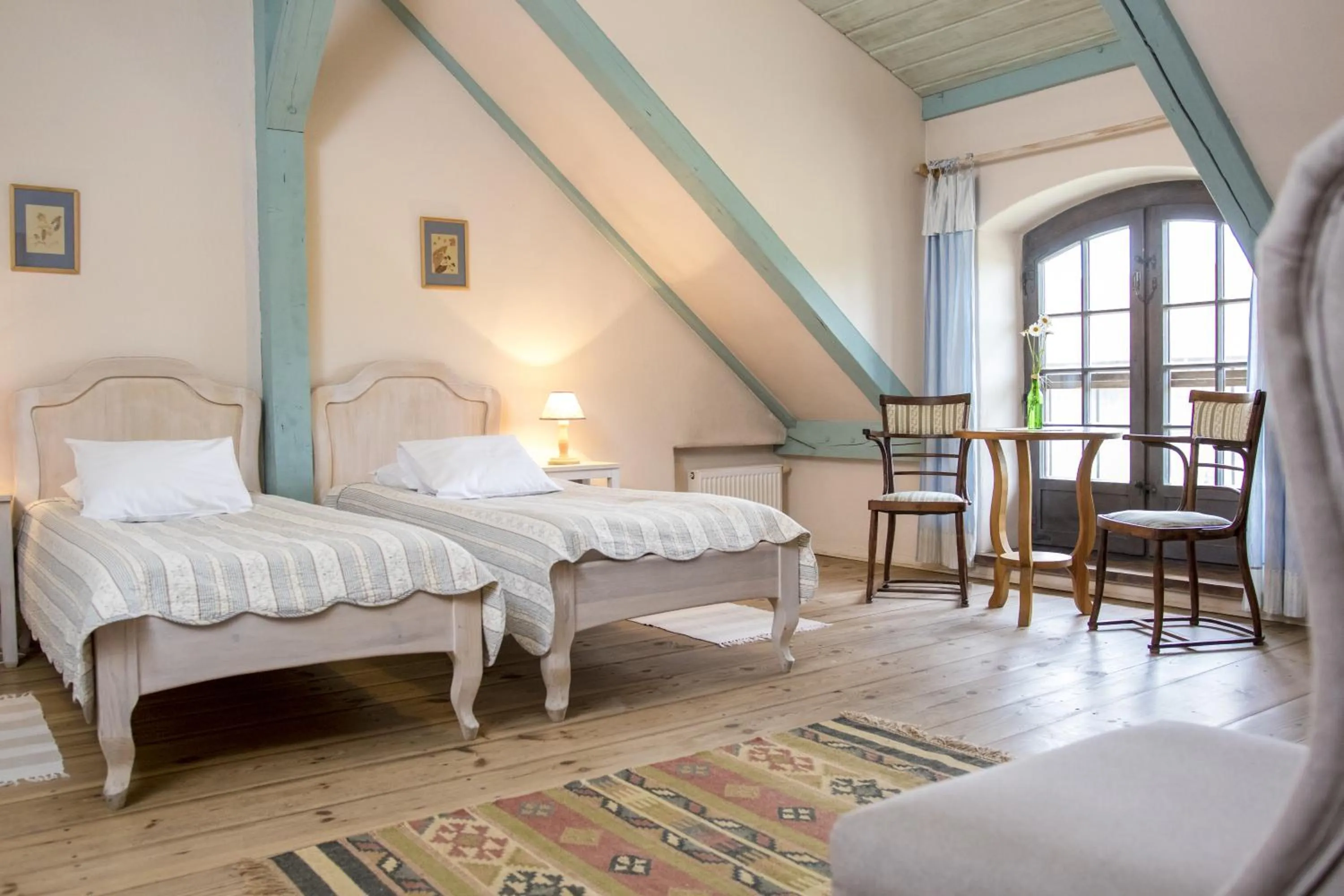 Photo of the whole room, Bed in Pałac Galiny