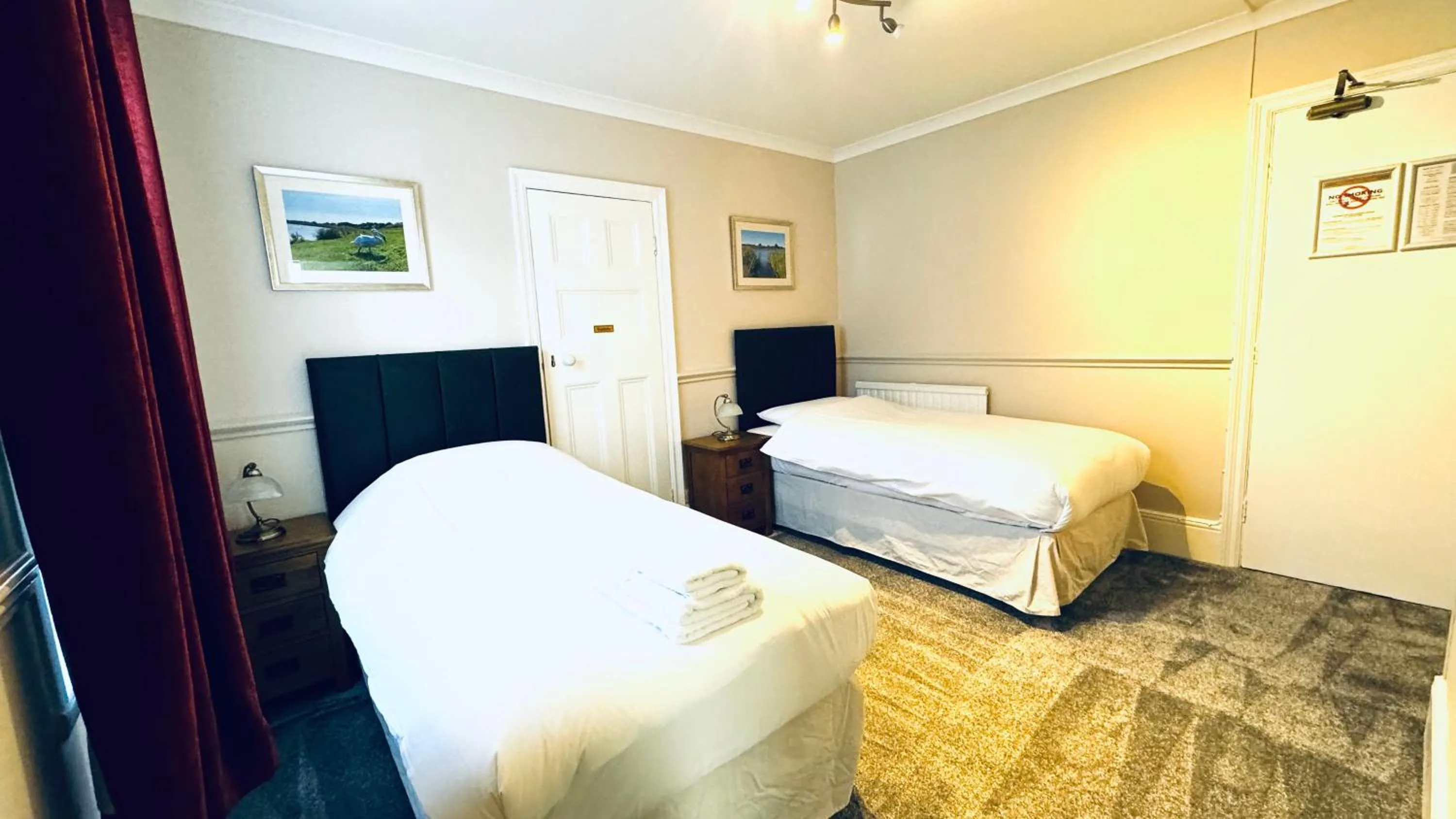 Twin Room in Fairlawns Guest House