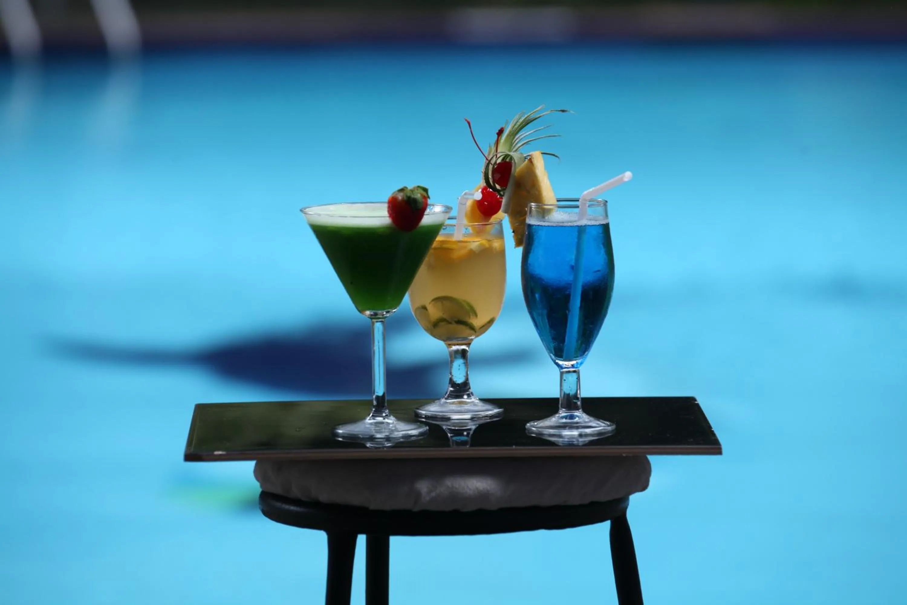 Food and drinks in Thilanka Hotel