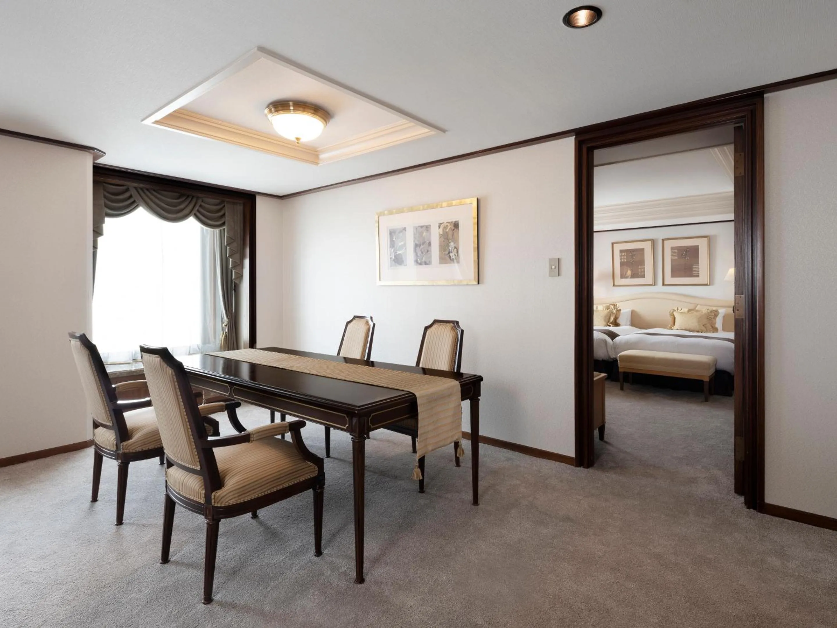 Living room, Bed in Sapporo Grand Hotel