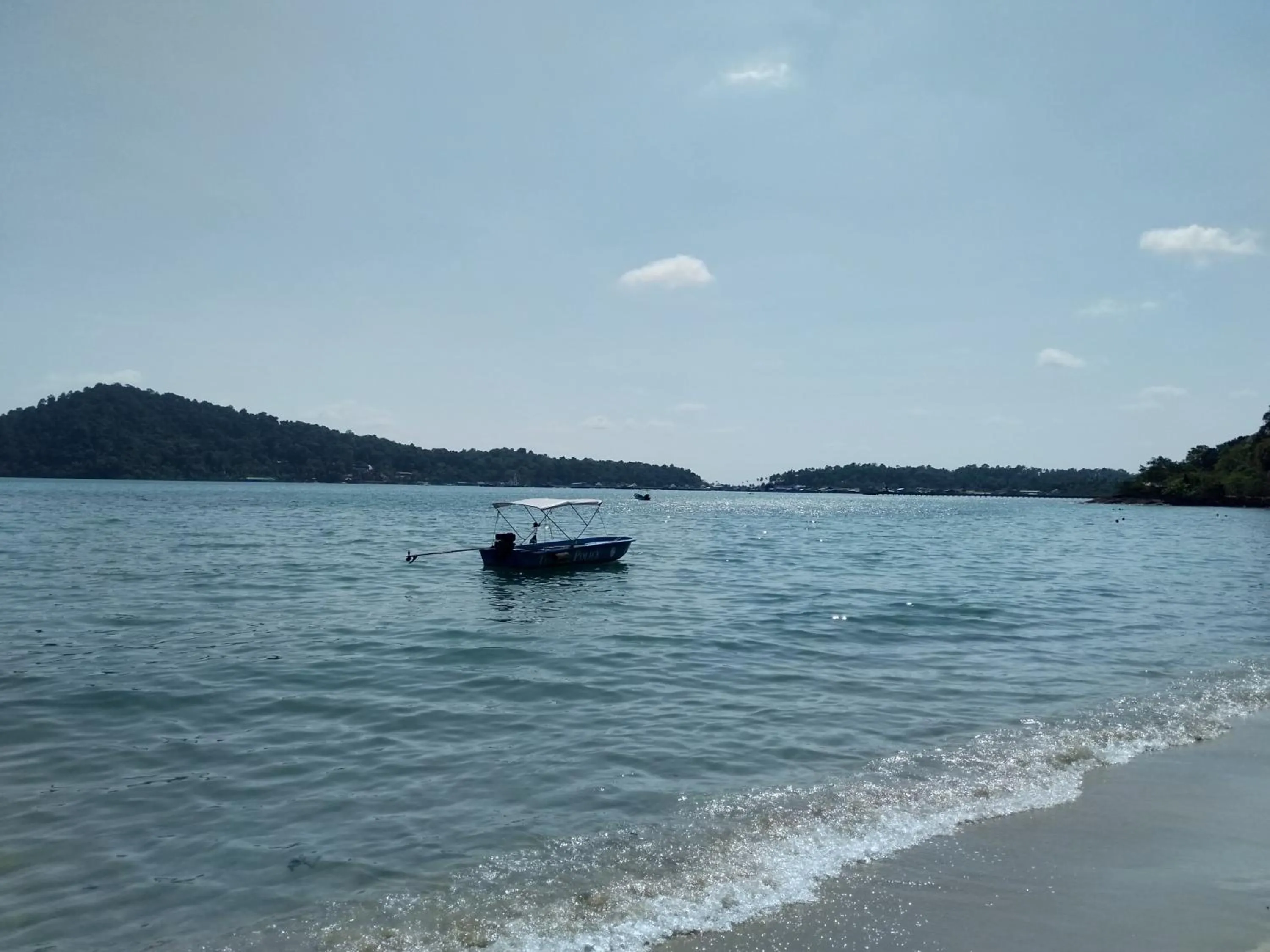 Beach in Lakchai Resort