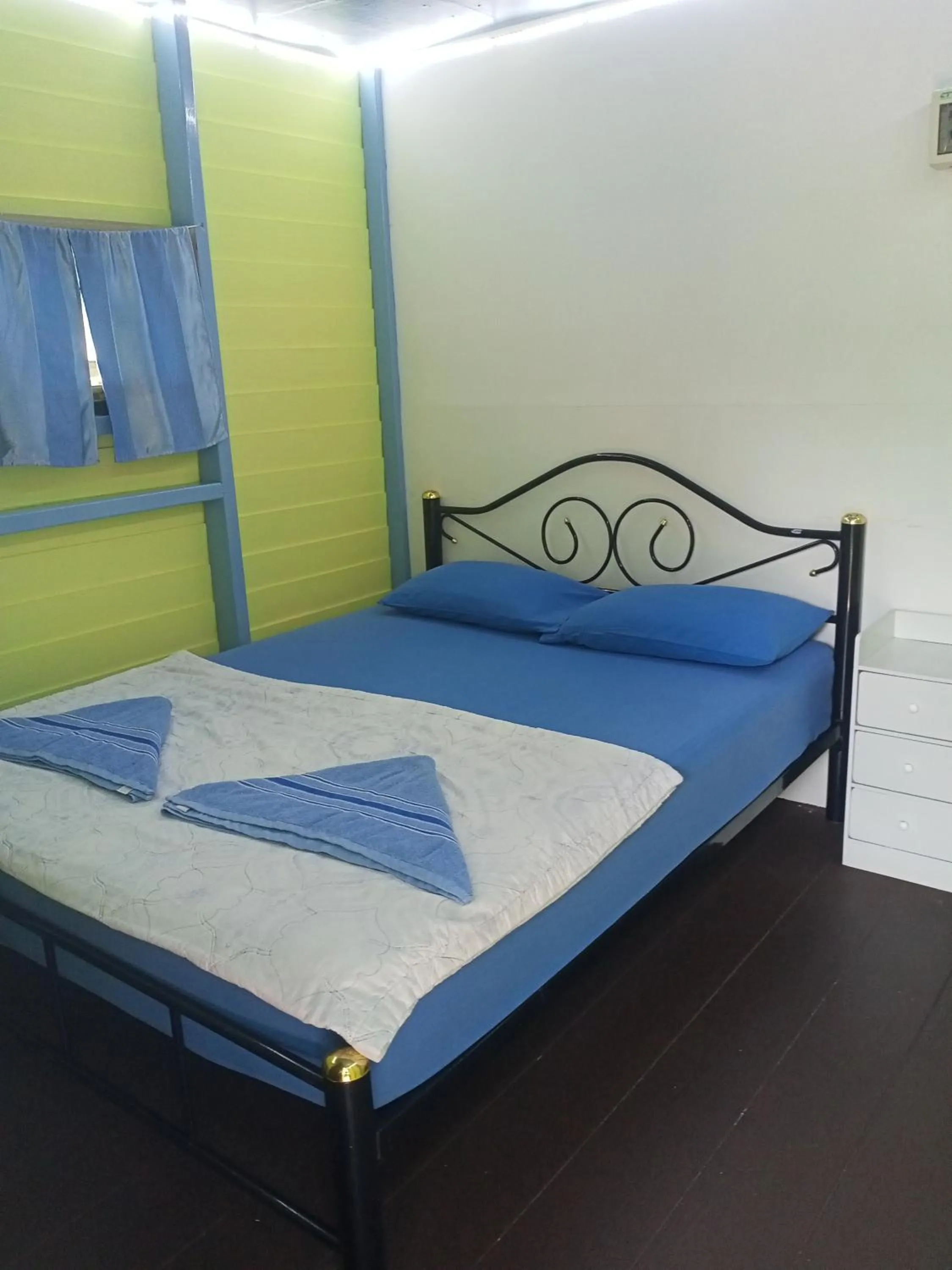 Bed in Lakchai Resort