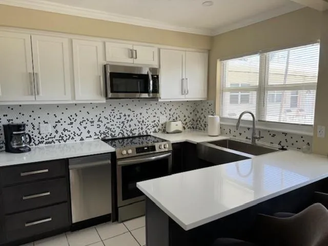 Holiday Isle Yacht Club