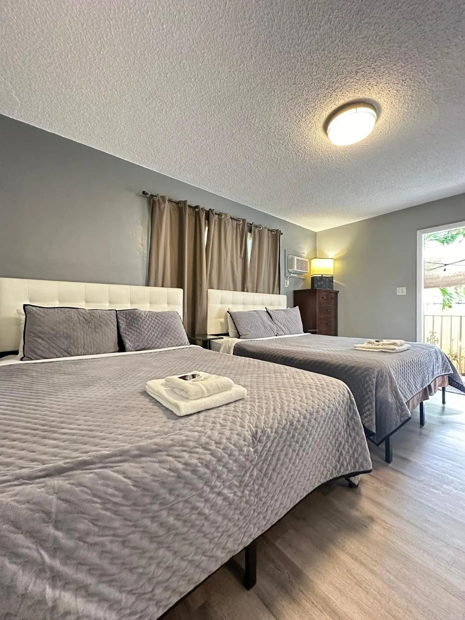 Bed in Sheridan Guesthouse