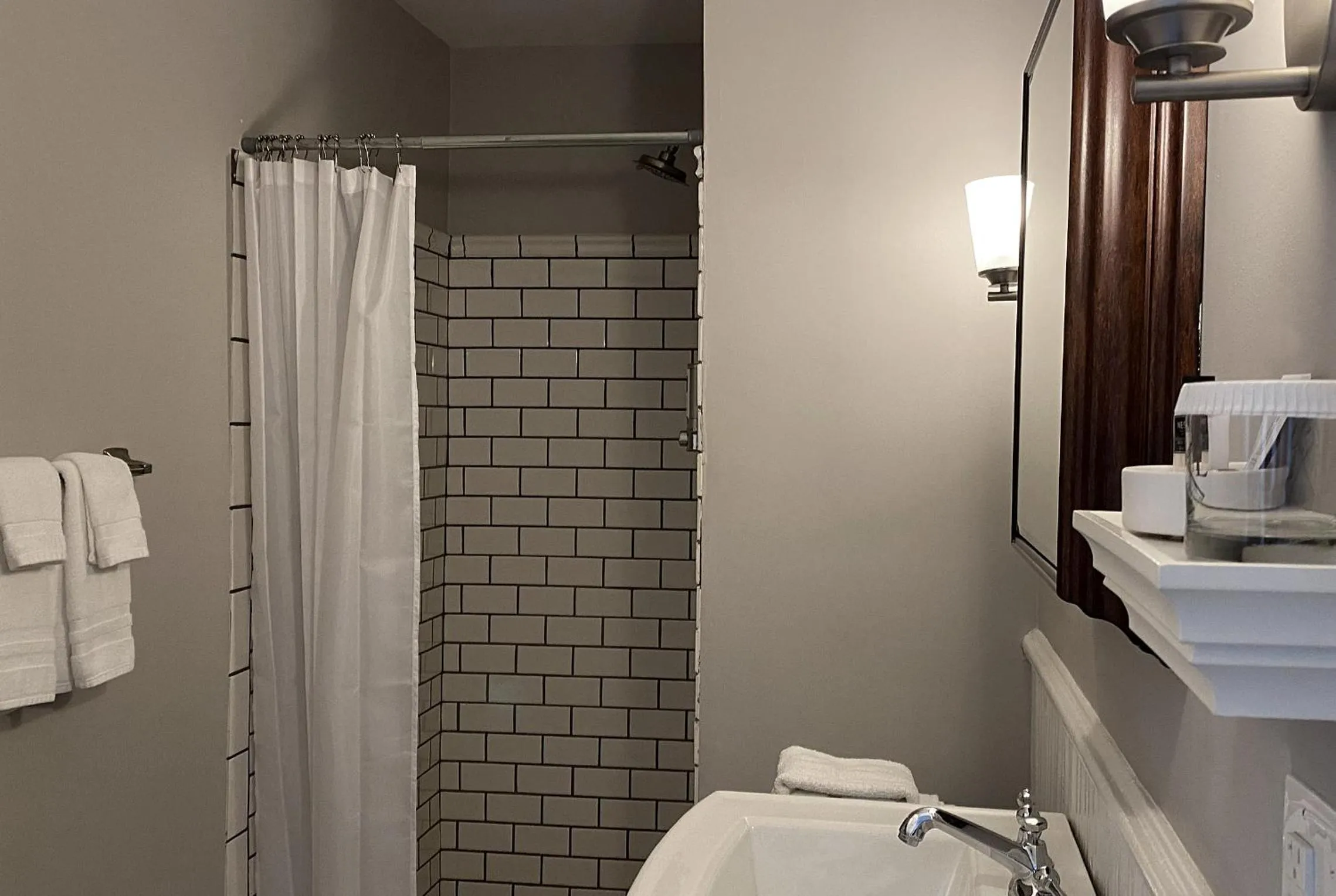 Bathroom in Hotel Laurance