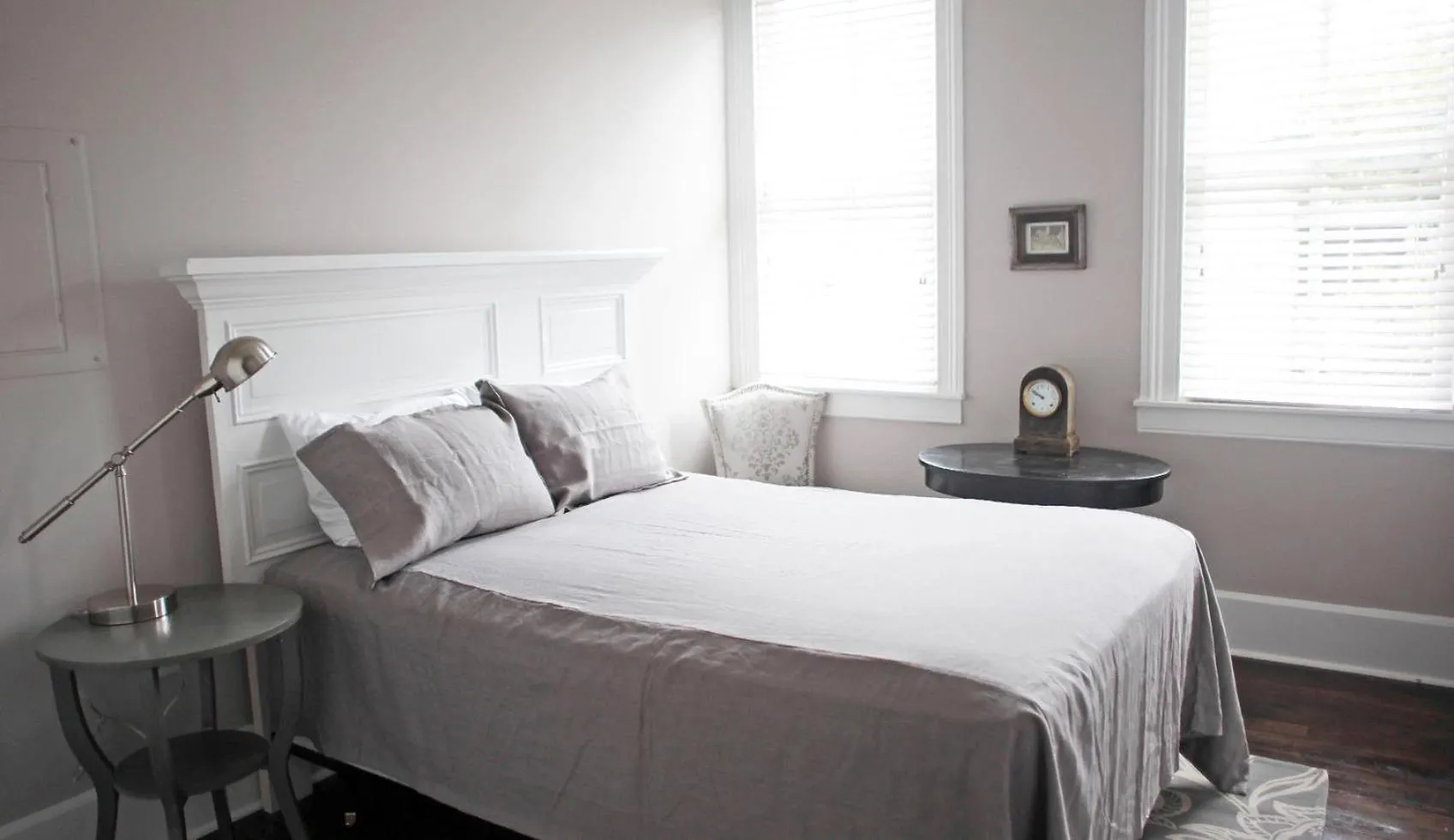 Bed in Hotel Laurance