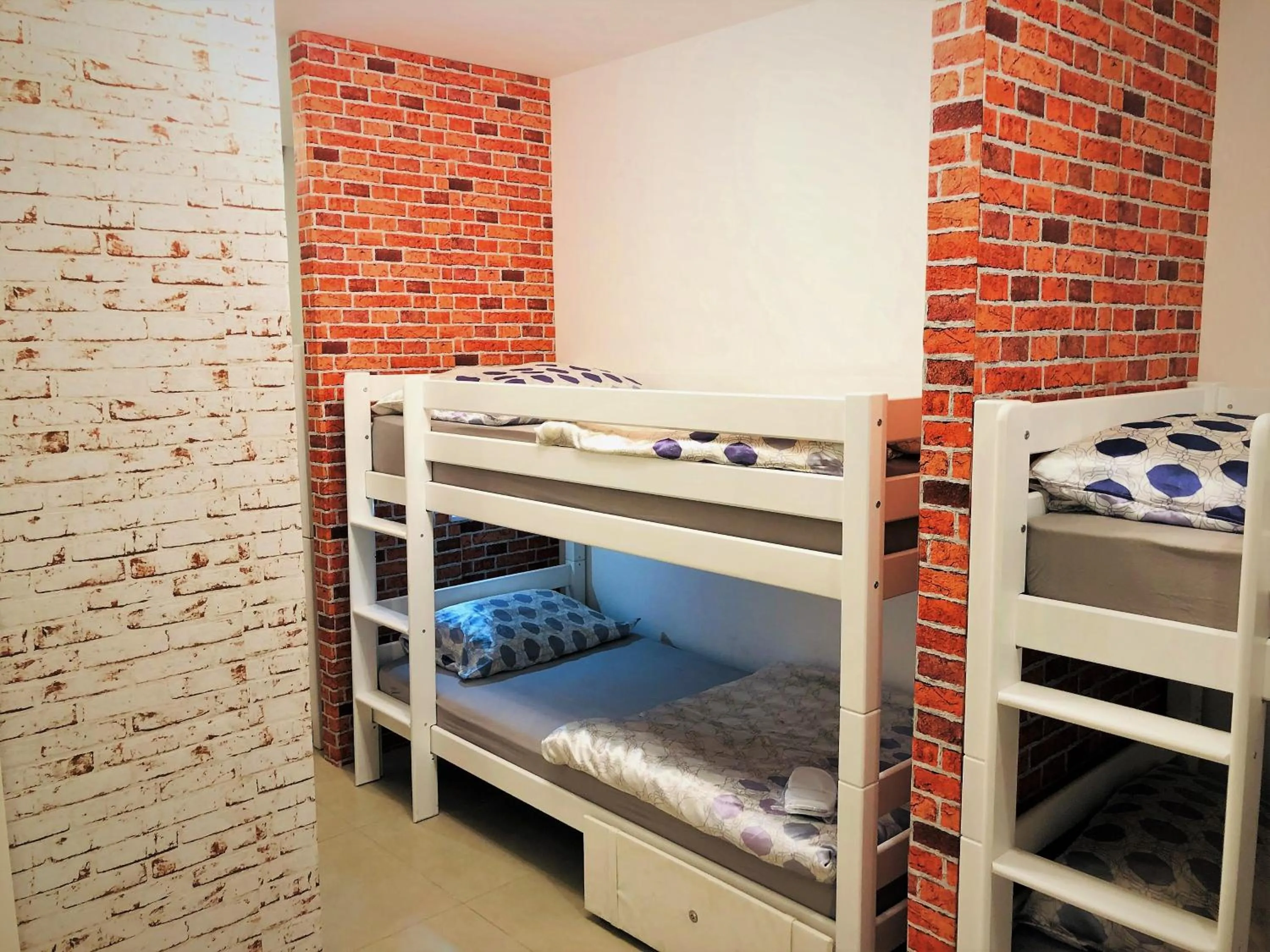 Hostel OT