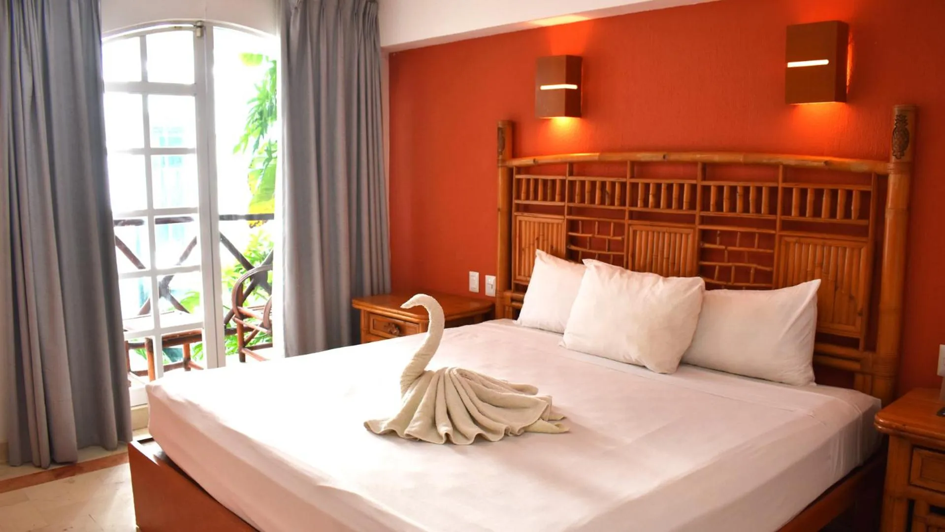 Bed in Illusion Boutique "Near Beach"