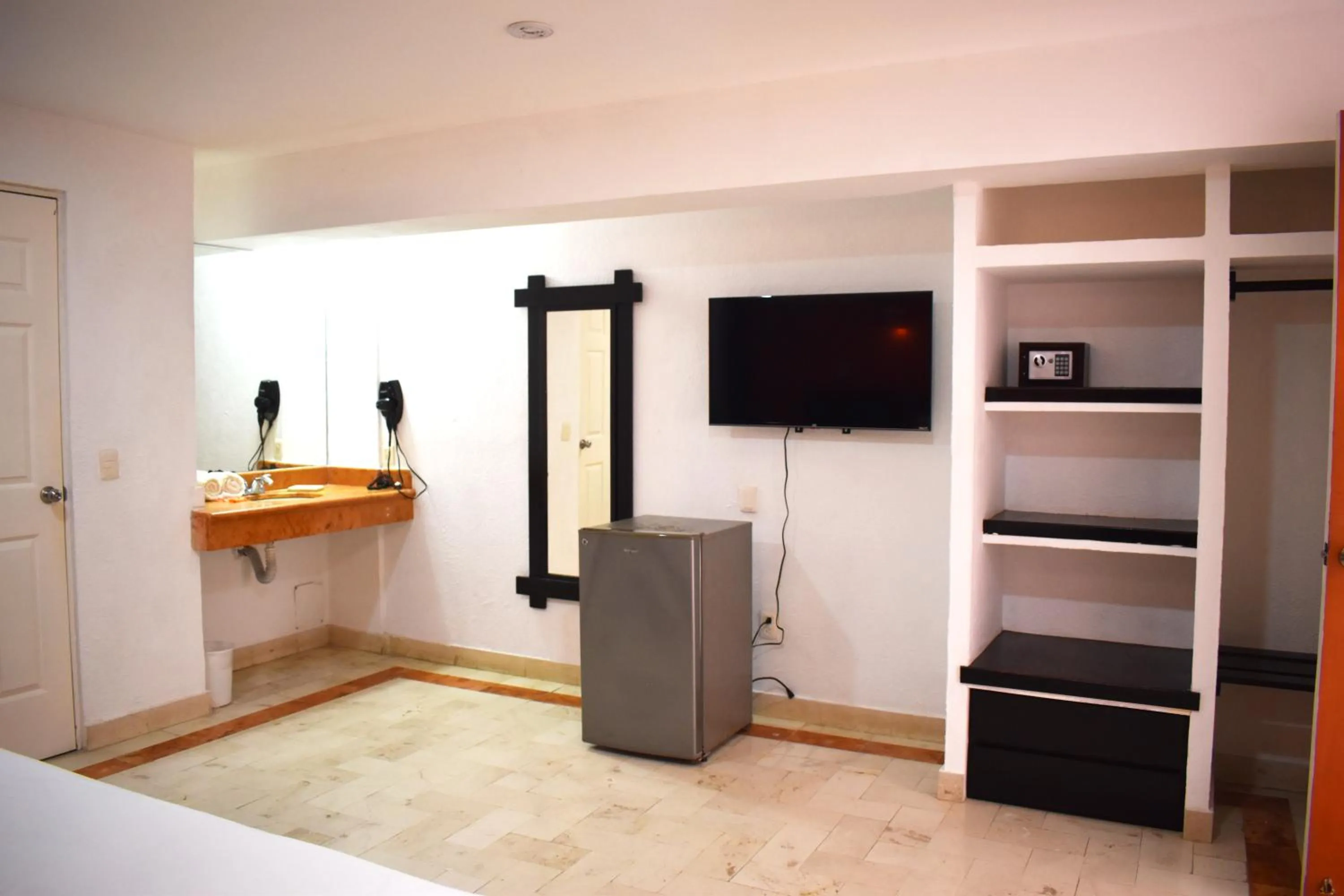 Bedroom in Illusion Boutique "Near Beach"