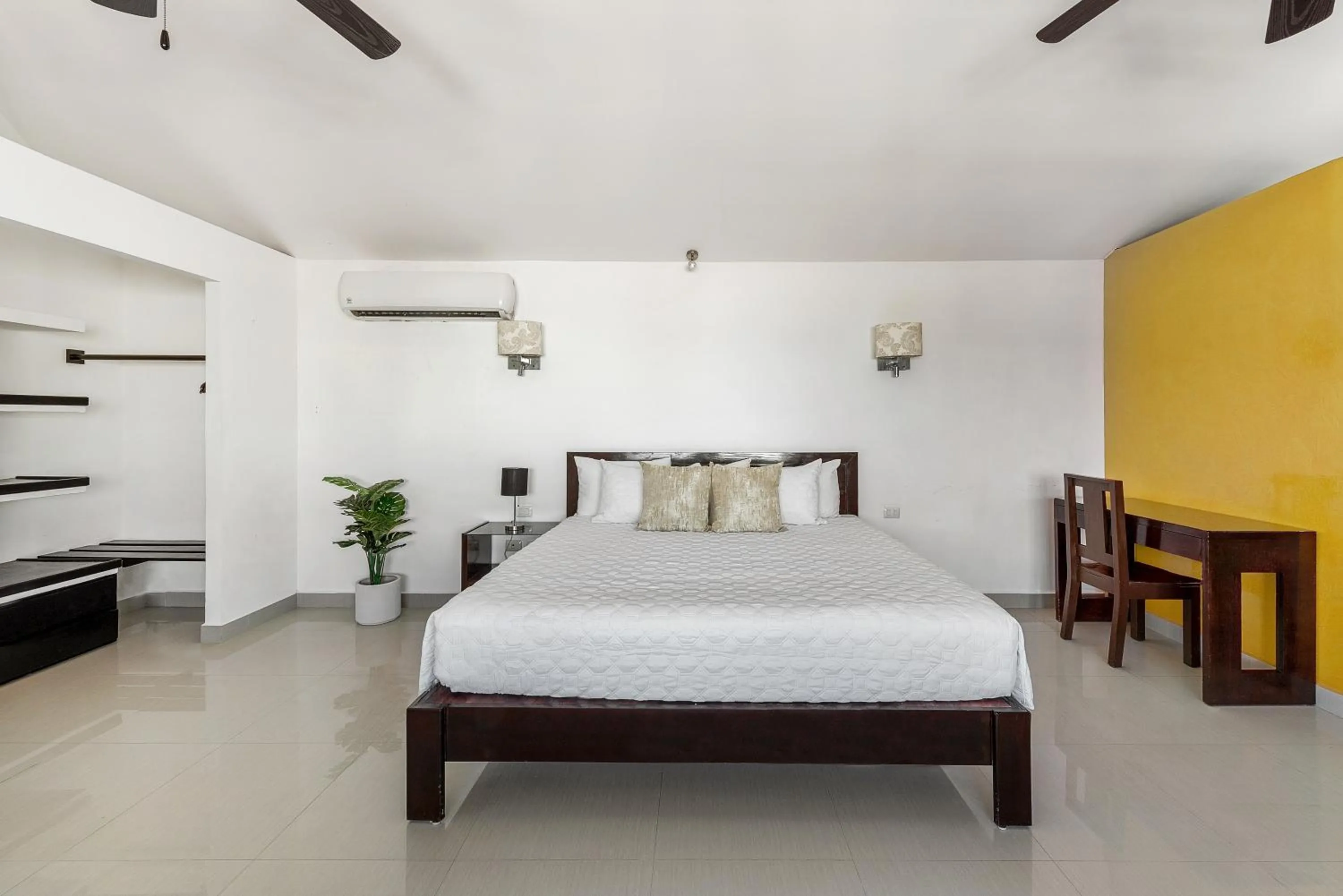 Bed in Illusion Boutique "Near Beach"