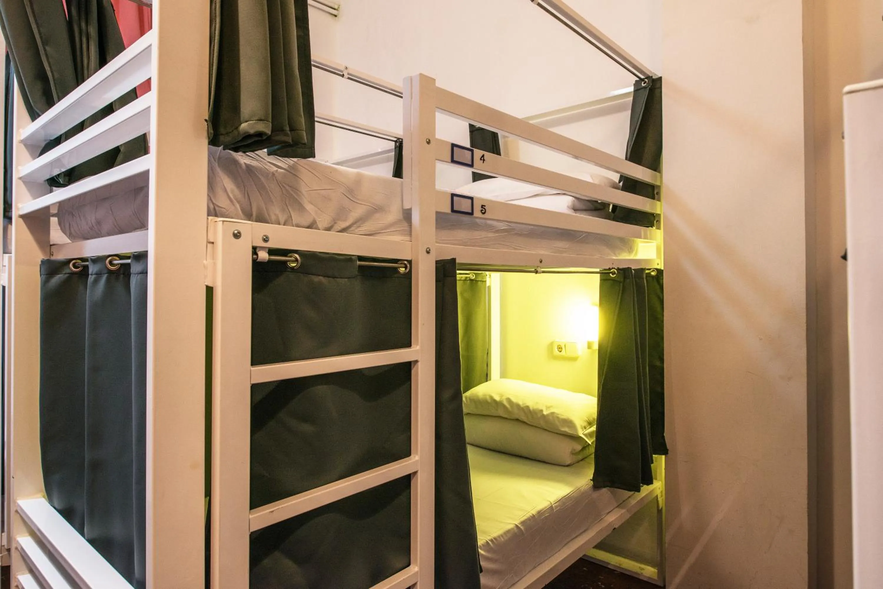bunk bed, Bed in Safestay Barcelona Gothic