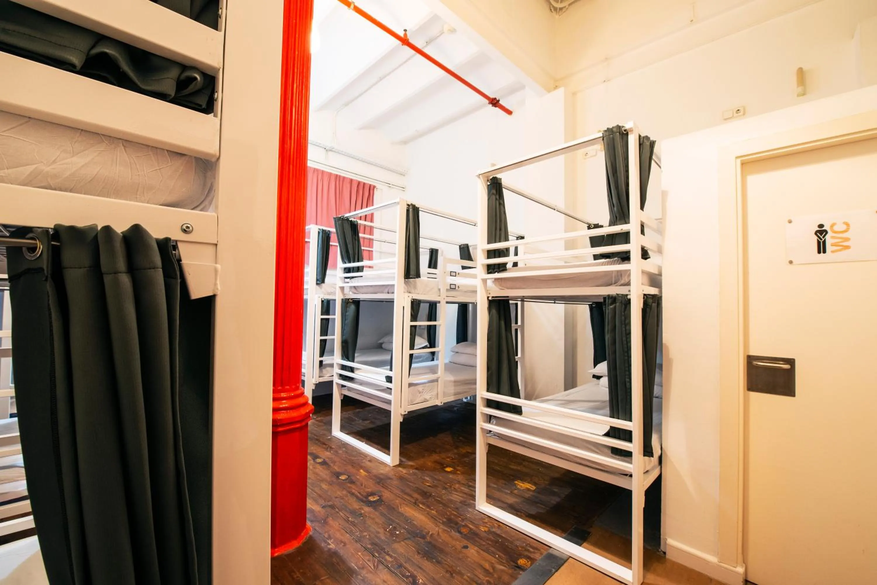 bunk bed, Bed in Safestay Barcelona Gothic