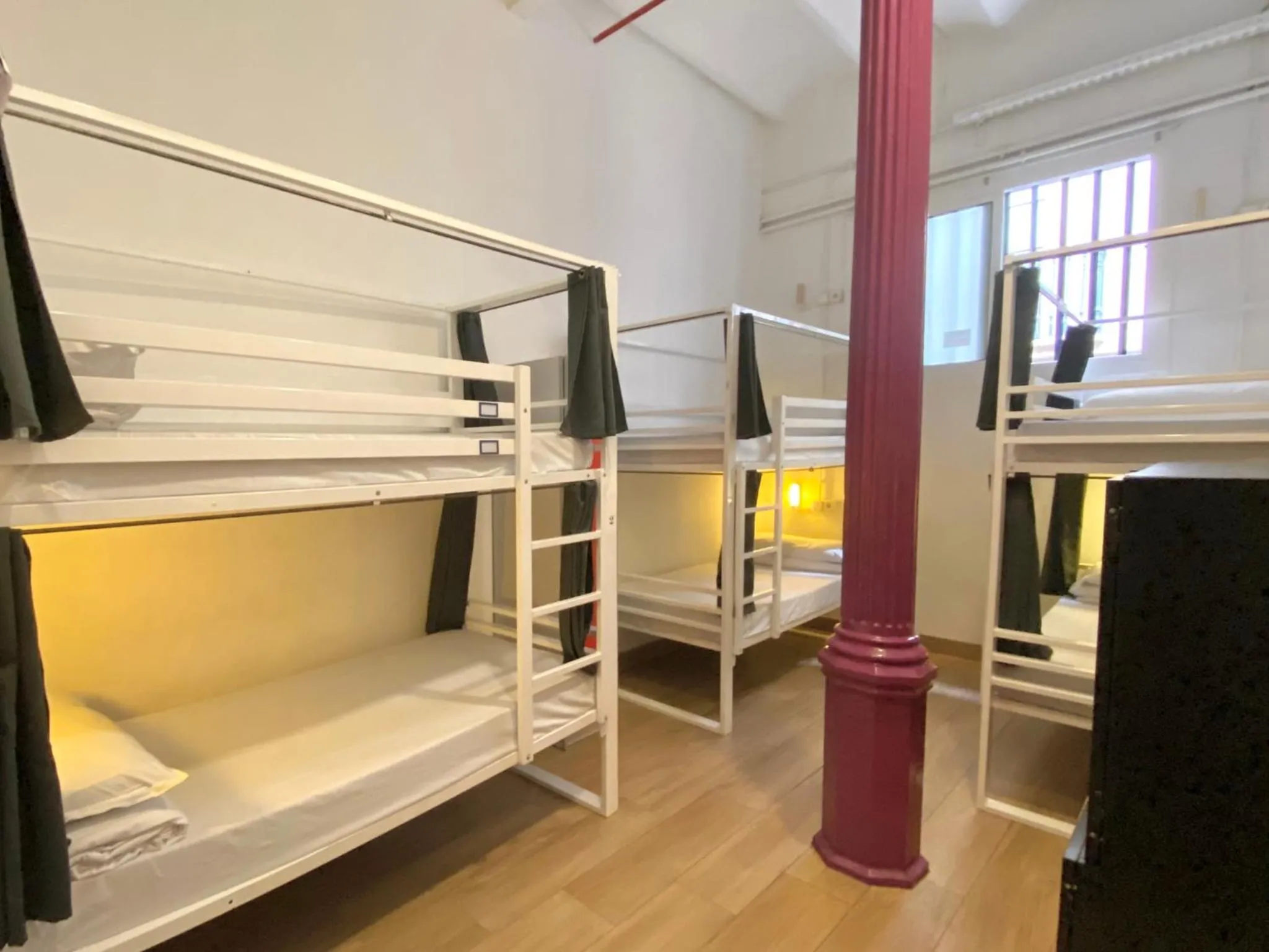 Bed in Safestay Barcelona Gothic