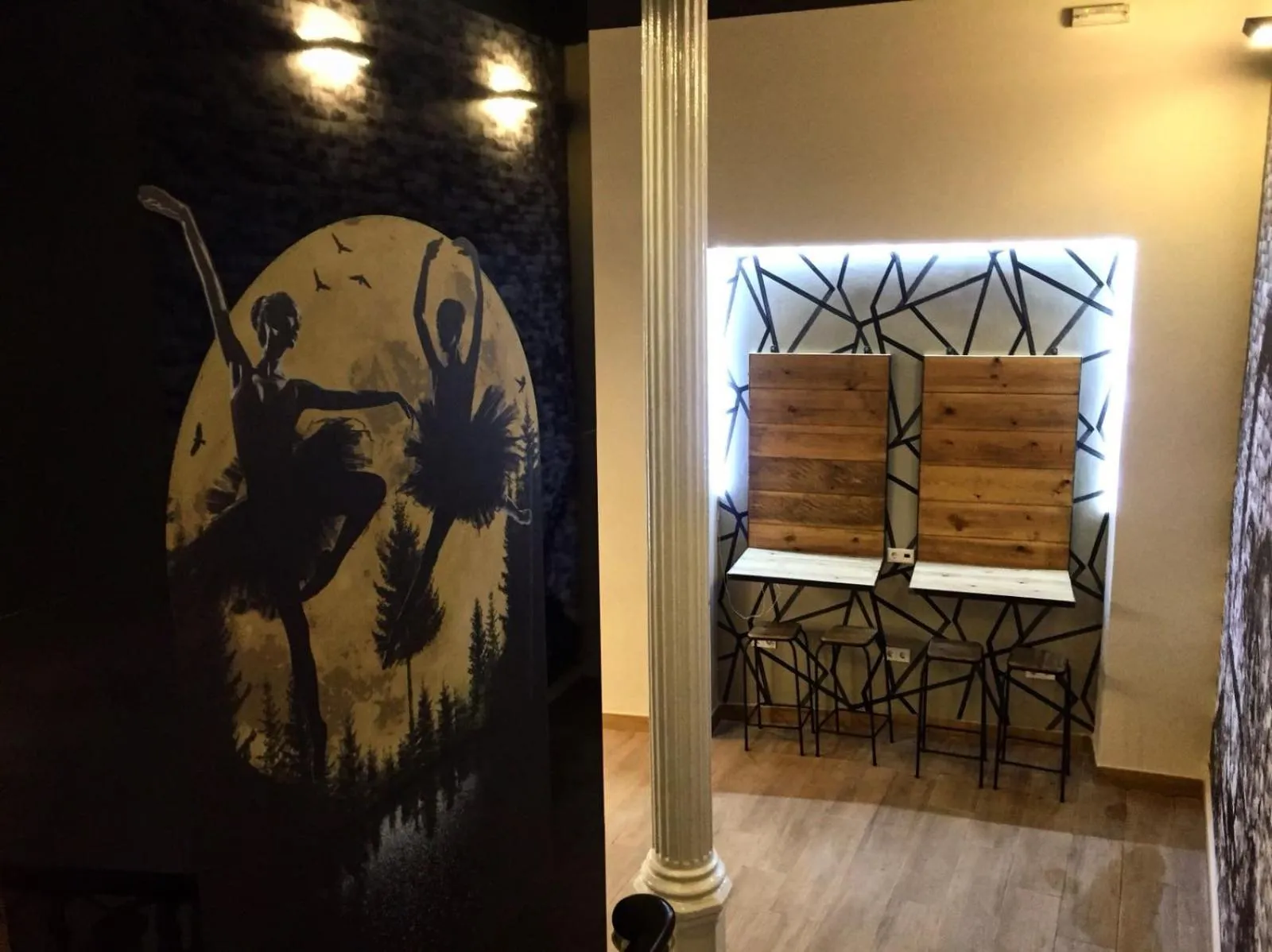 Library in Safestay Barcelona Gothic