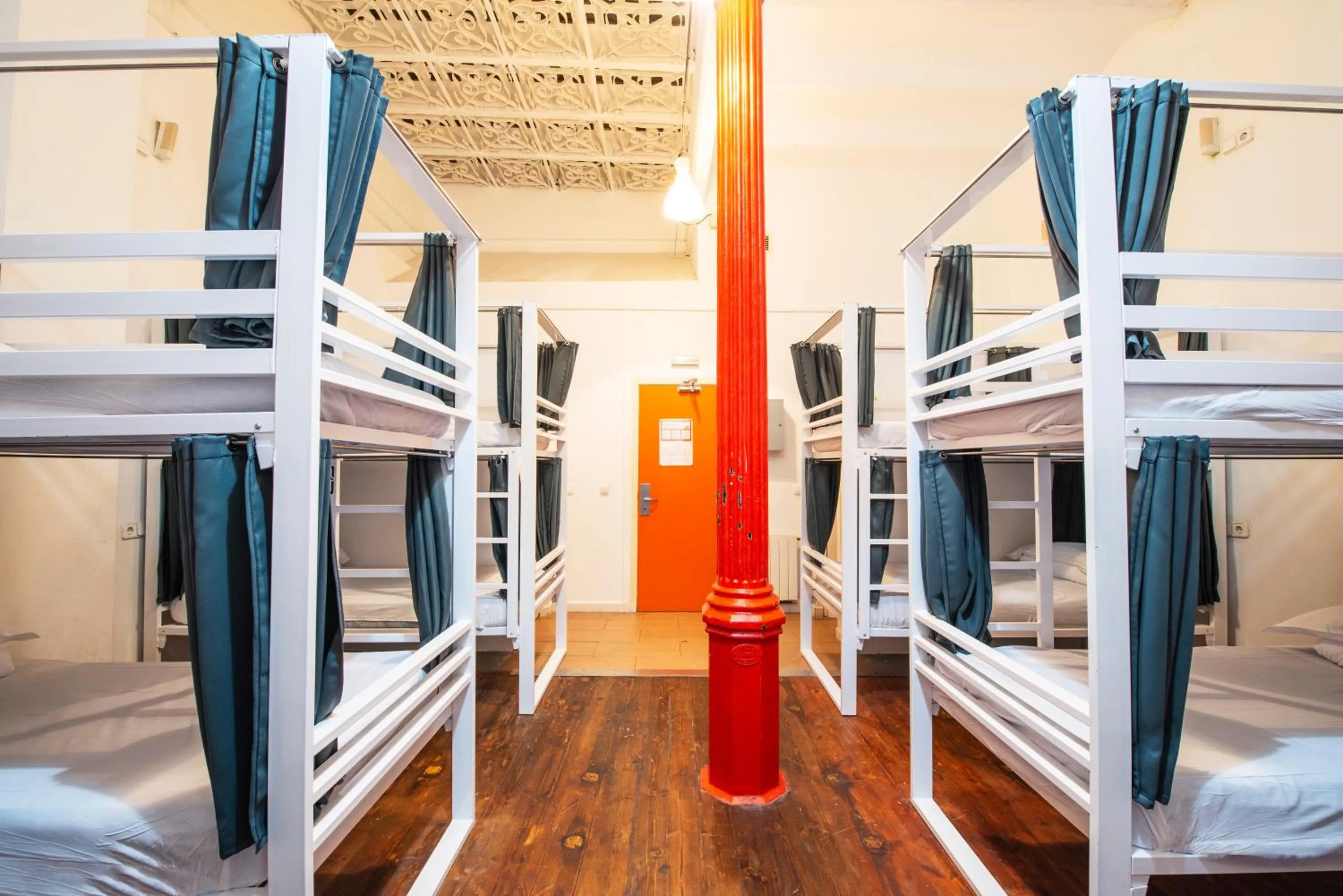 bunk bed, Bed in Safestay Barcelona Gothic