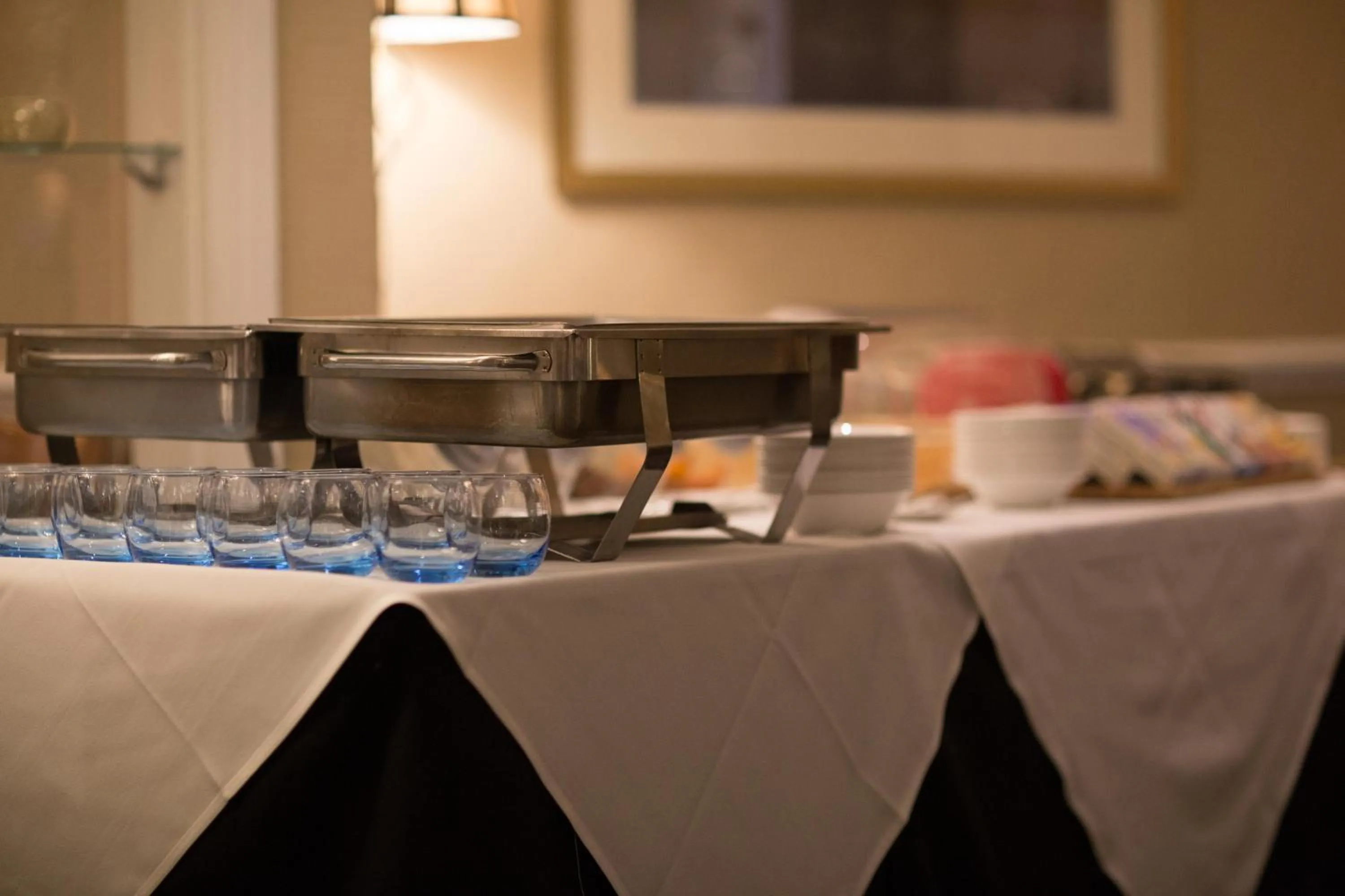 Restaurant/places to eat in Wycliffe Hotel